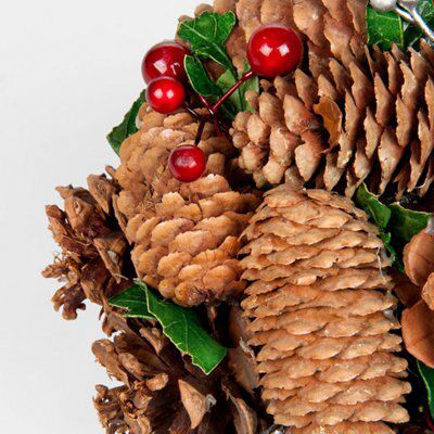 SKIP20D PINECONE WITH BERRIES BALL