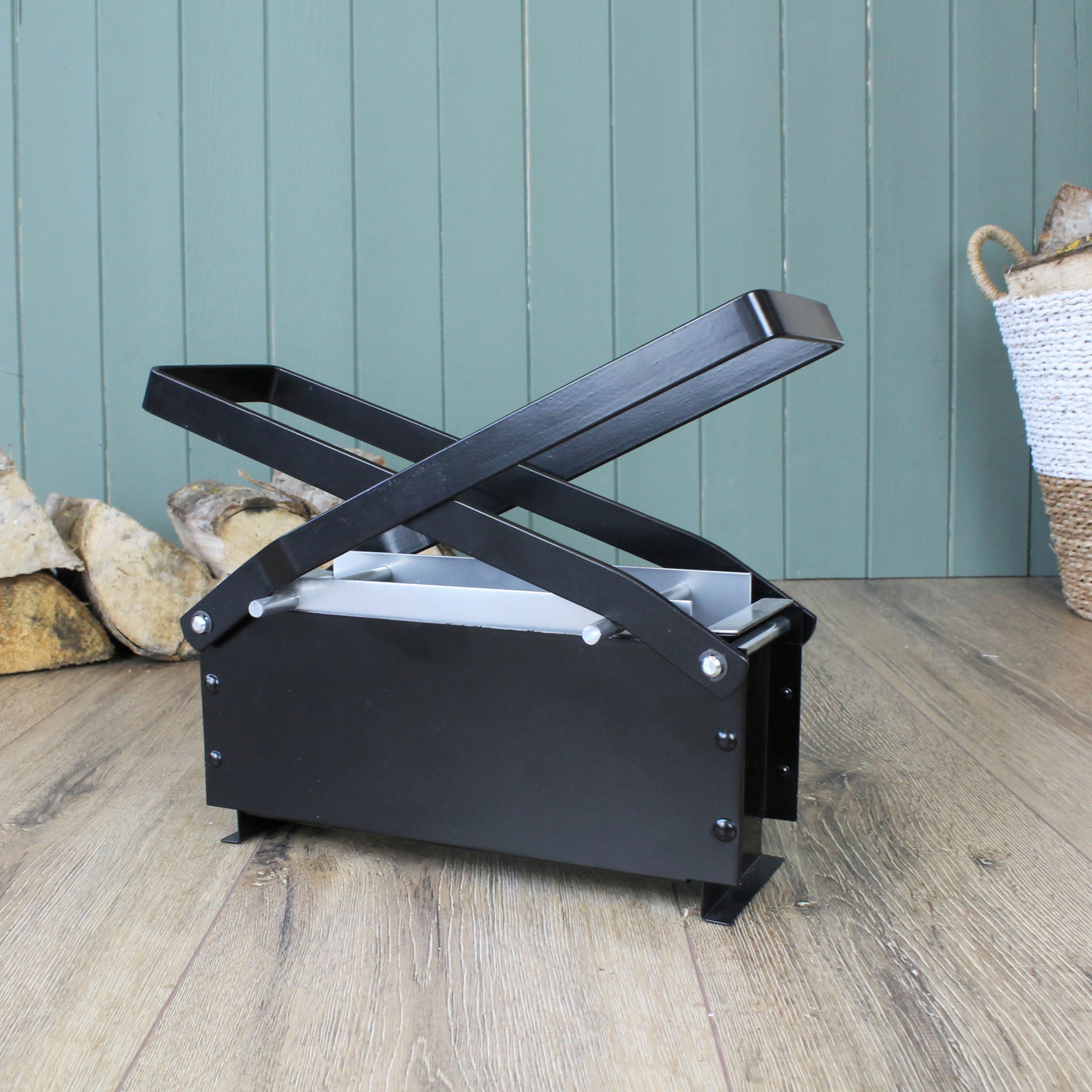 Slemcka Black Stove fan | DIY at Bu0026Q