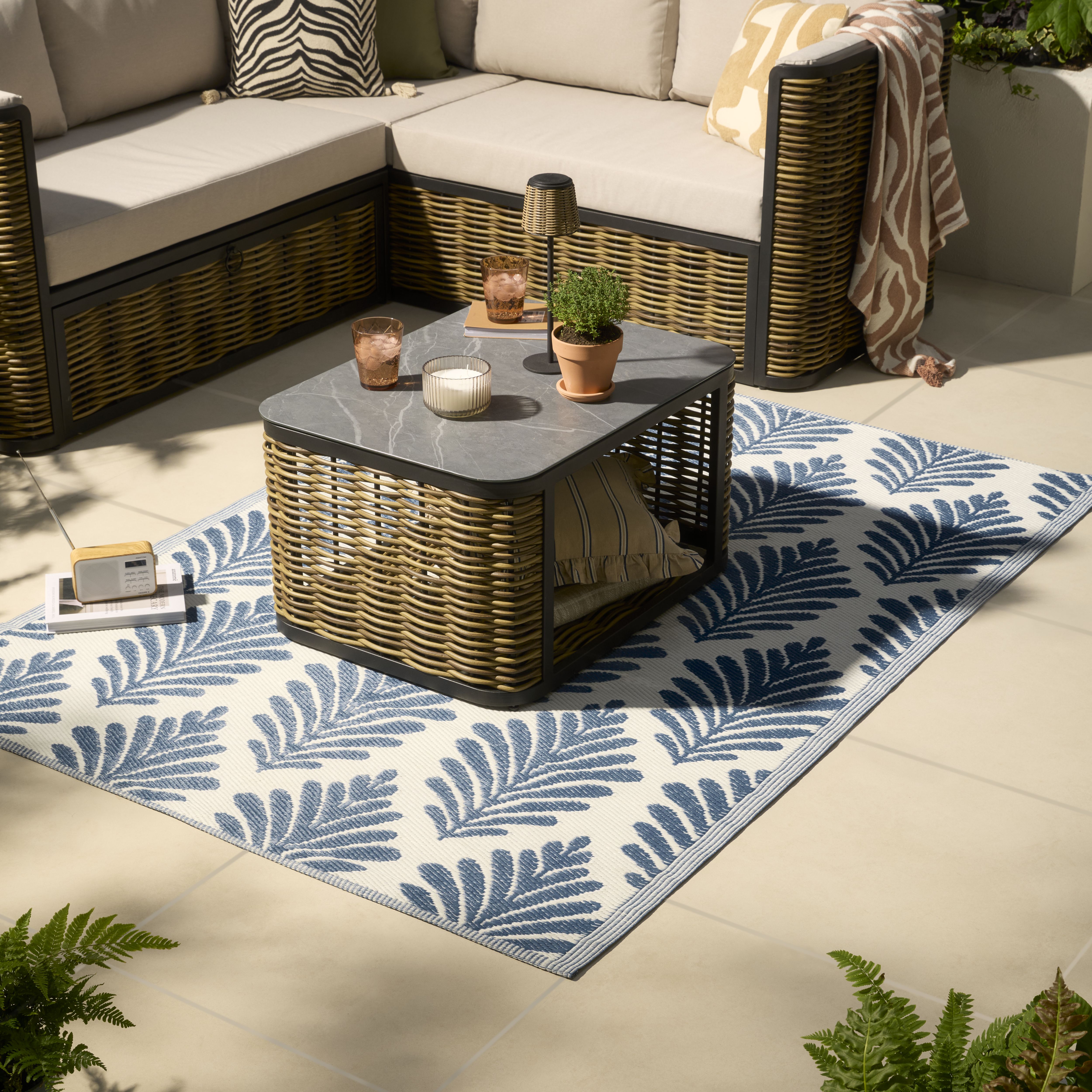 Smart Garden Blue Leaf Extra large Outdoor Rug, (L)240cm x (W)180cm