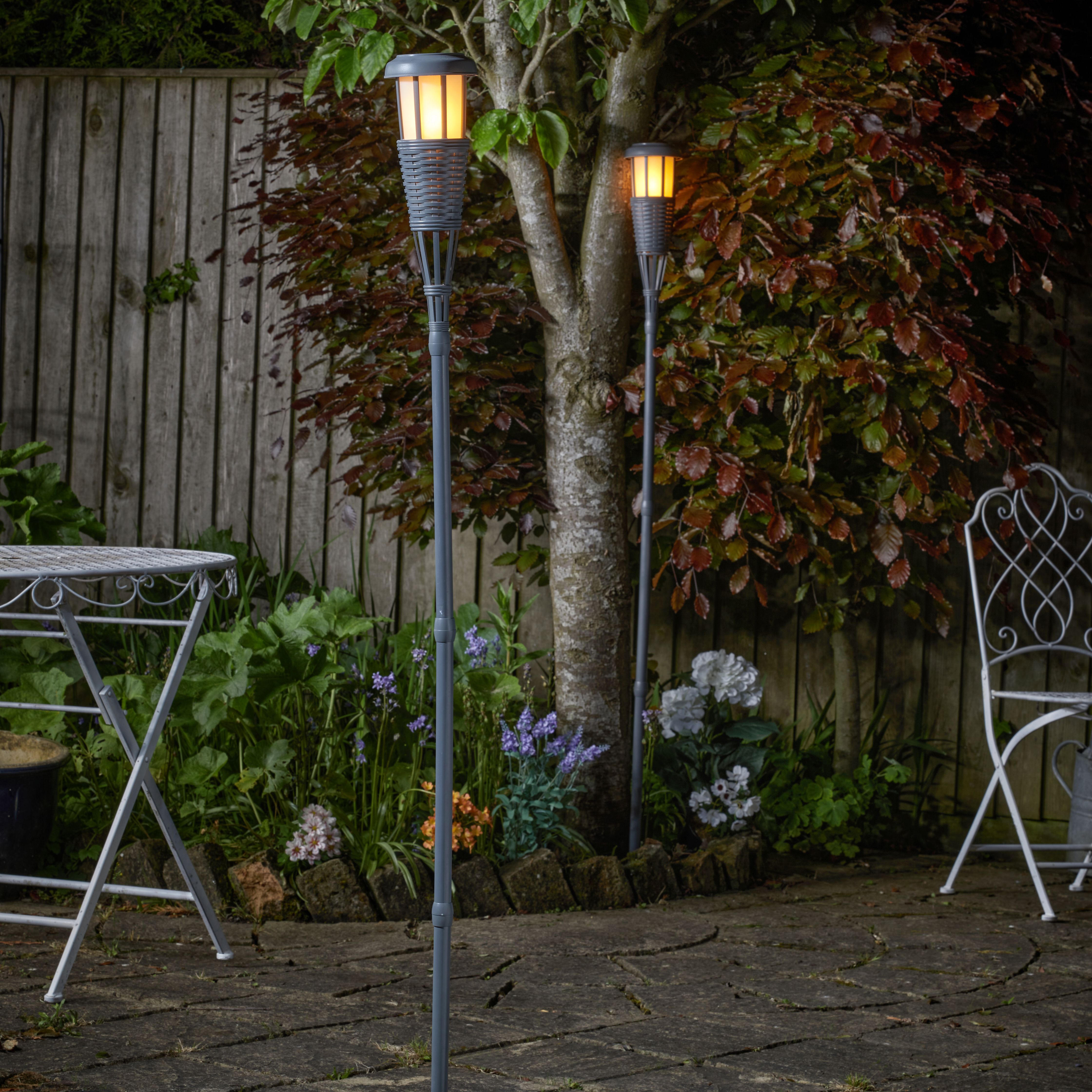 Smart Garden Tiki Slate Flame Solar-powered LED Outdoor Stake light