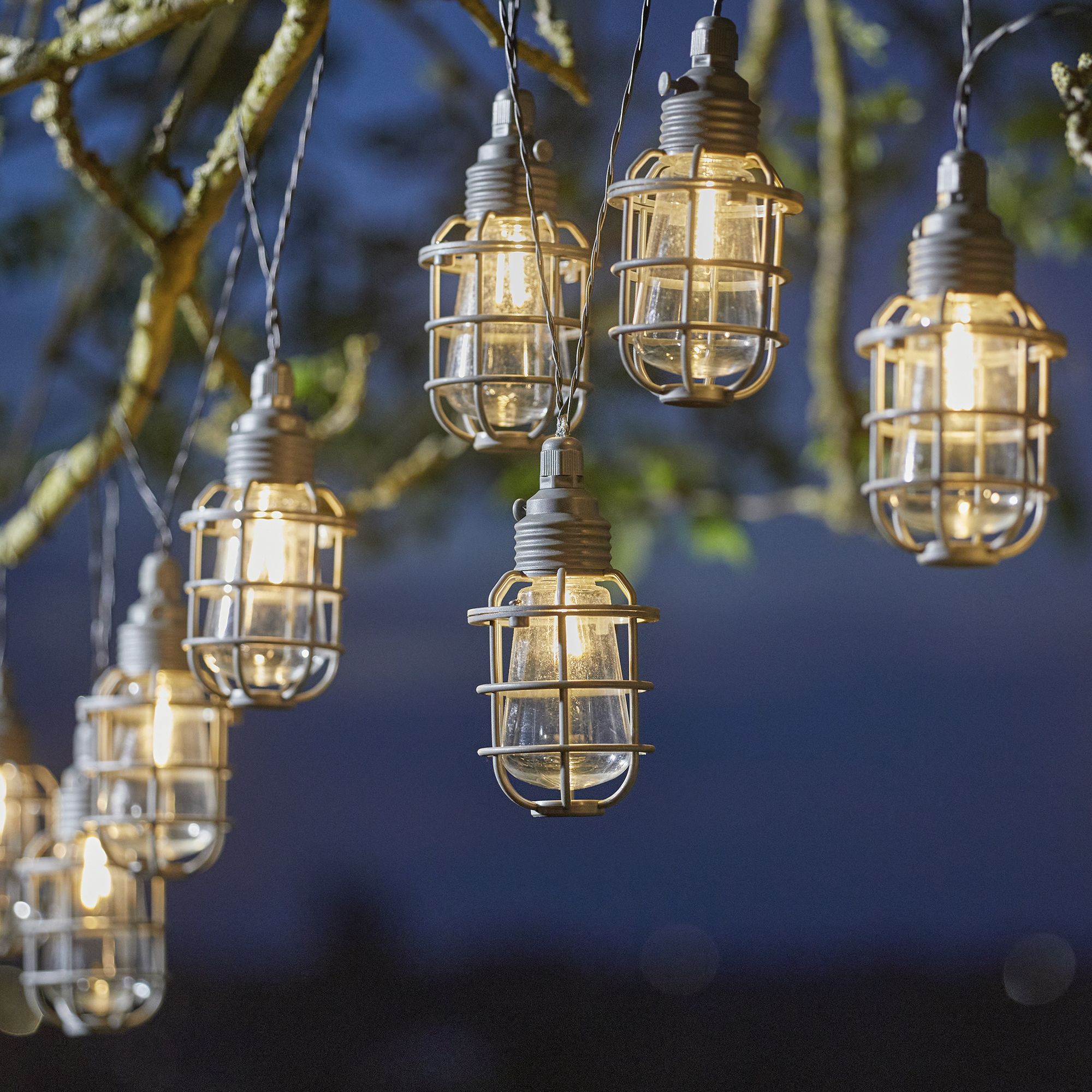 Outdoor string deals lights b&q