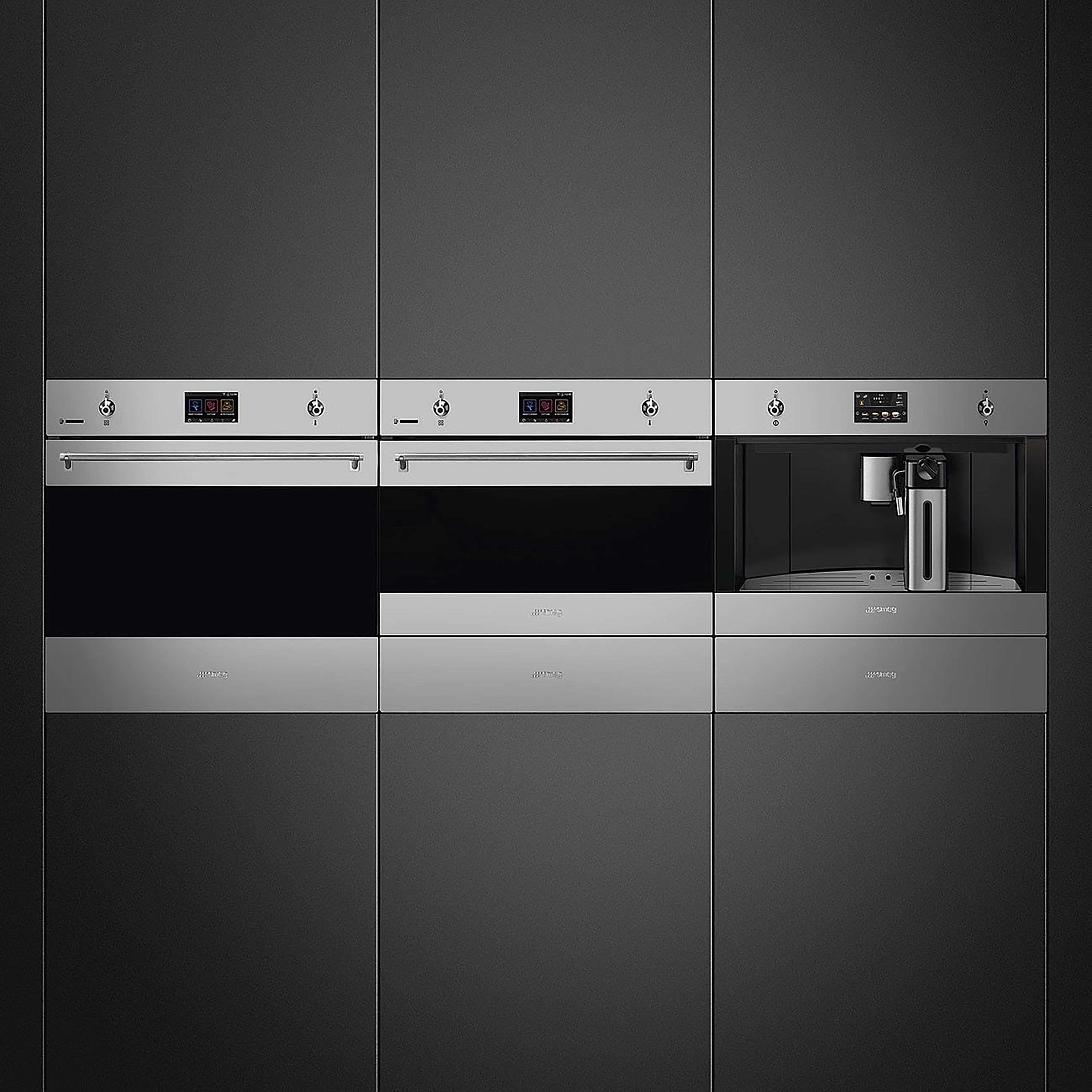 Smeg Classic  CMS4303X Built-in Bean to cup Coffee machine