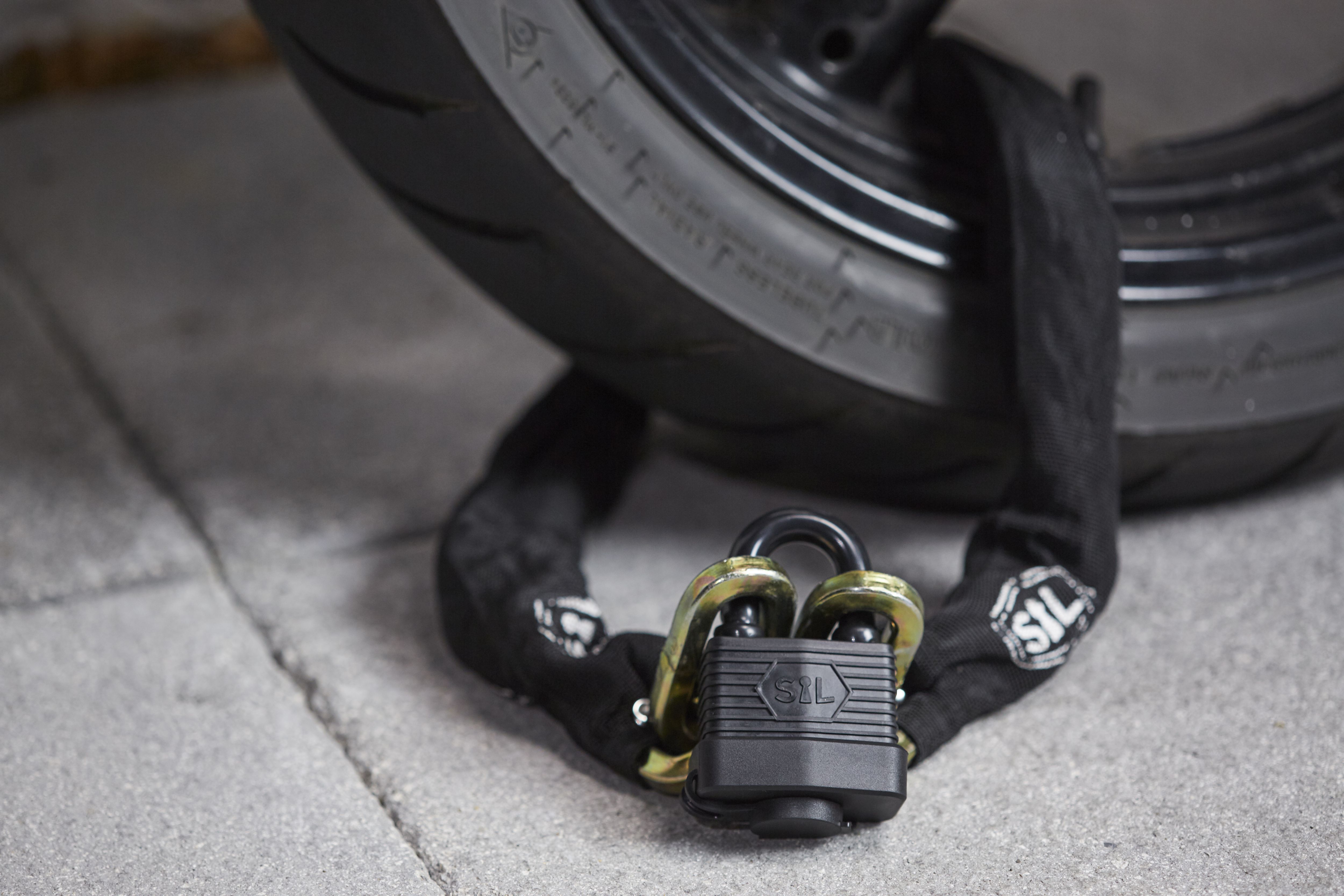 Smith & Locke Cobra Laminated Steel Black Open shackle Padlock (W)55mm