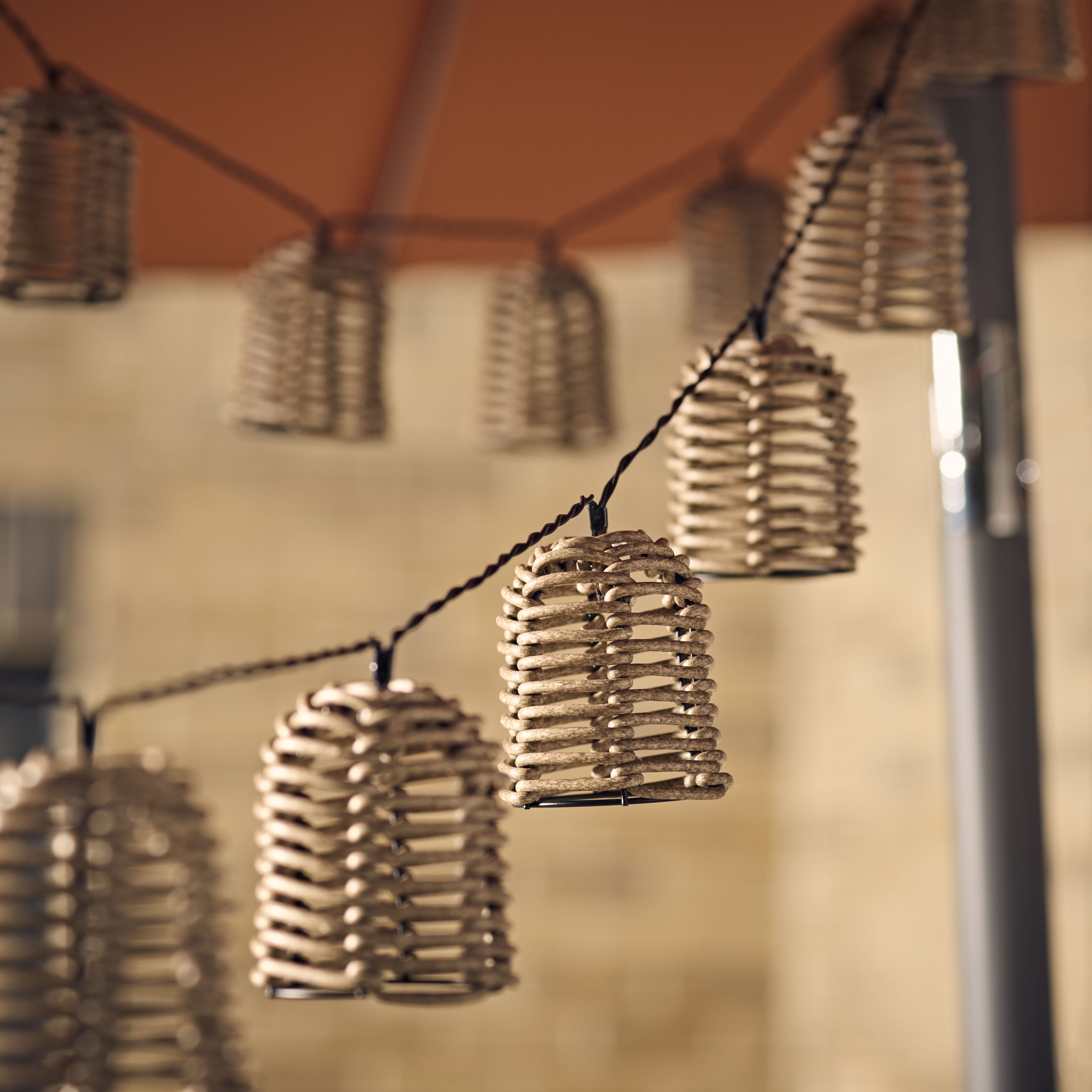 Solar-powered Warm white 10 Integrated LED Outdoor String lights