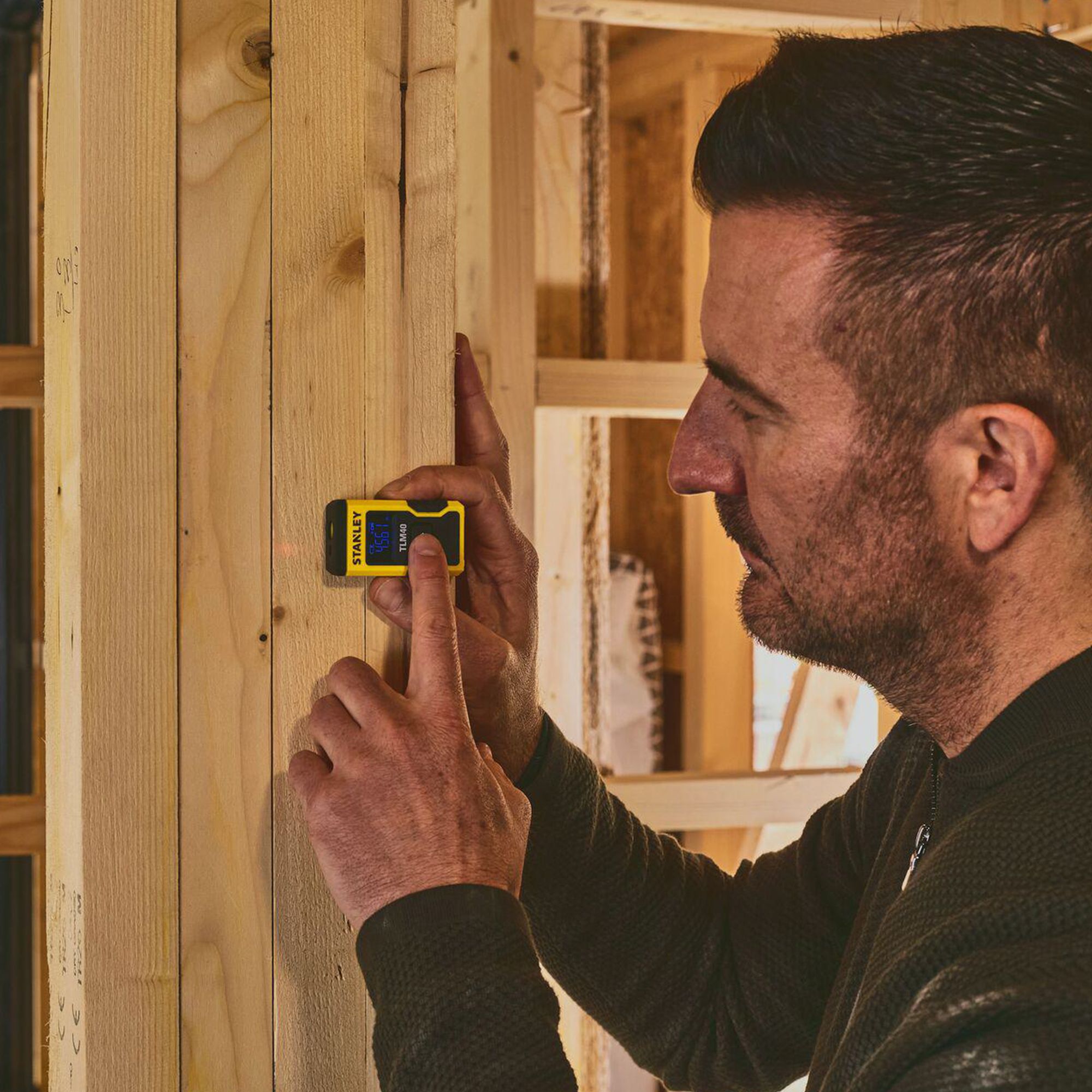 Stanley 12m Laser distance measurer - 11