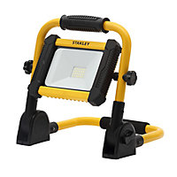 Stanley 8W Cordless Integrated LED Rechargeable Work light, 600lm