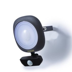 Stanley Black Mains-powered Cool daylight LED PIR Slimline floodlight 900lm