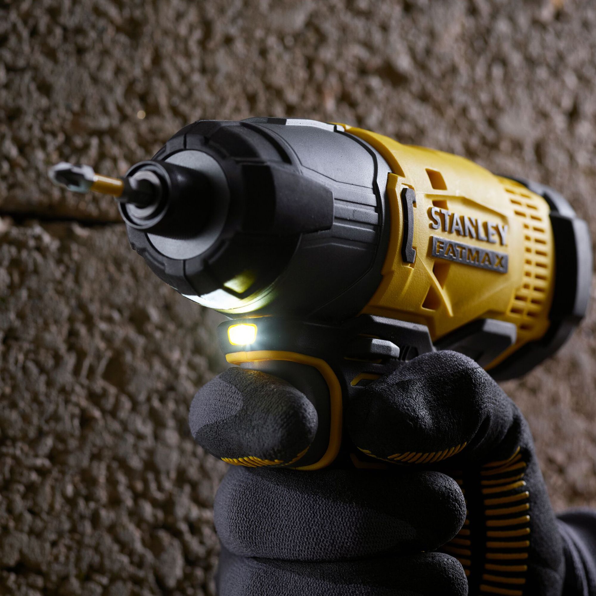 Stanley FatMax 18V Li ion Brushed Cordless Impact driver 1 x 2Ah SFMCF800