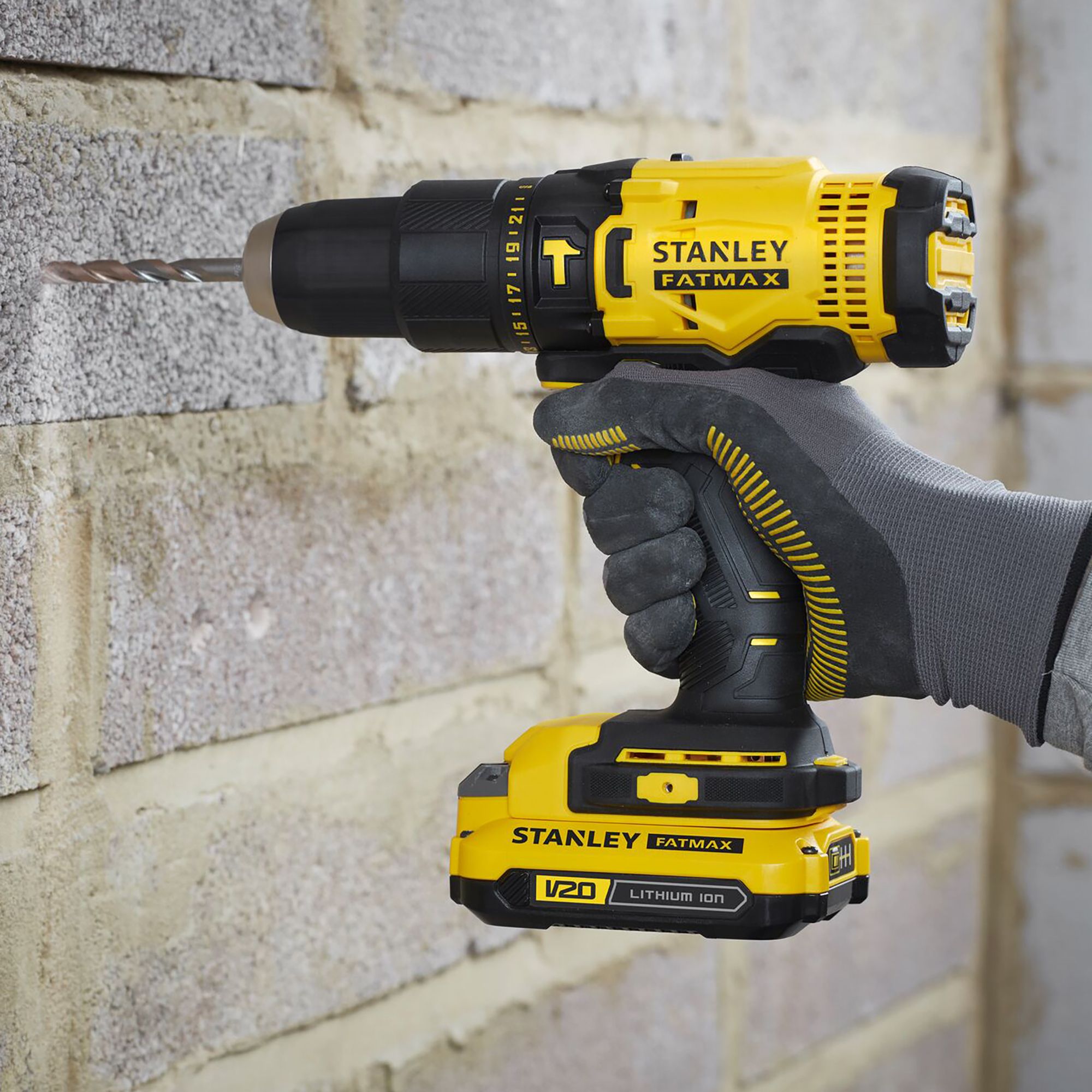 Stanley FatMax 18V Li-ion Cordless Hammer drill (2 x 2Ah