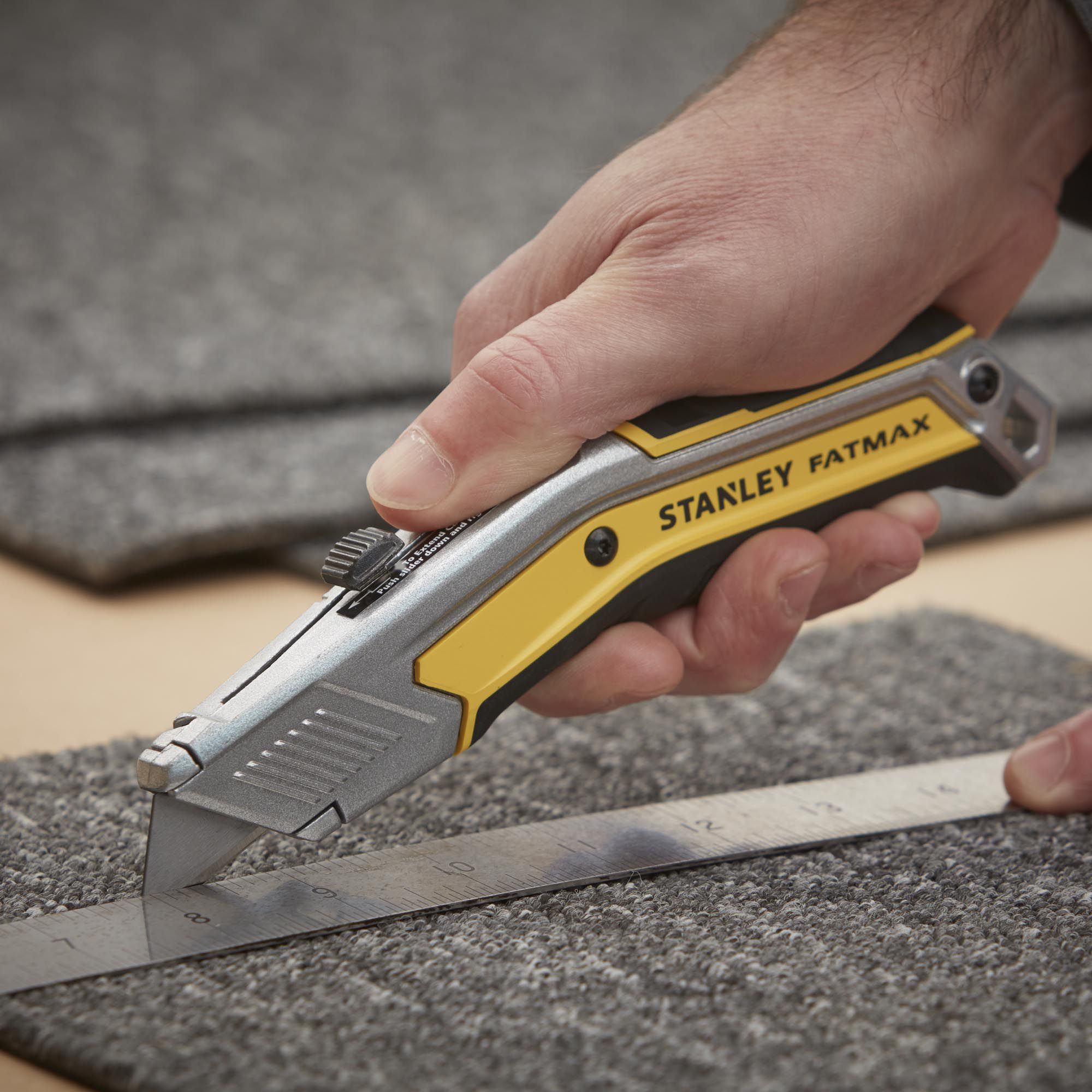 Stanley FatMax Yellow Retractable knife