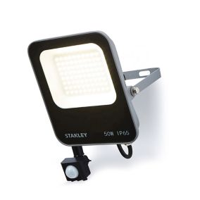 Outdoor security lights on sale with sensor b&q