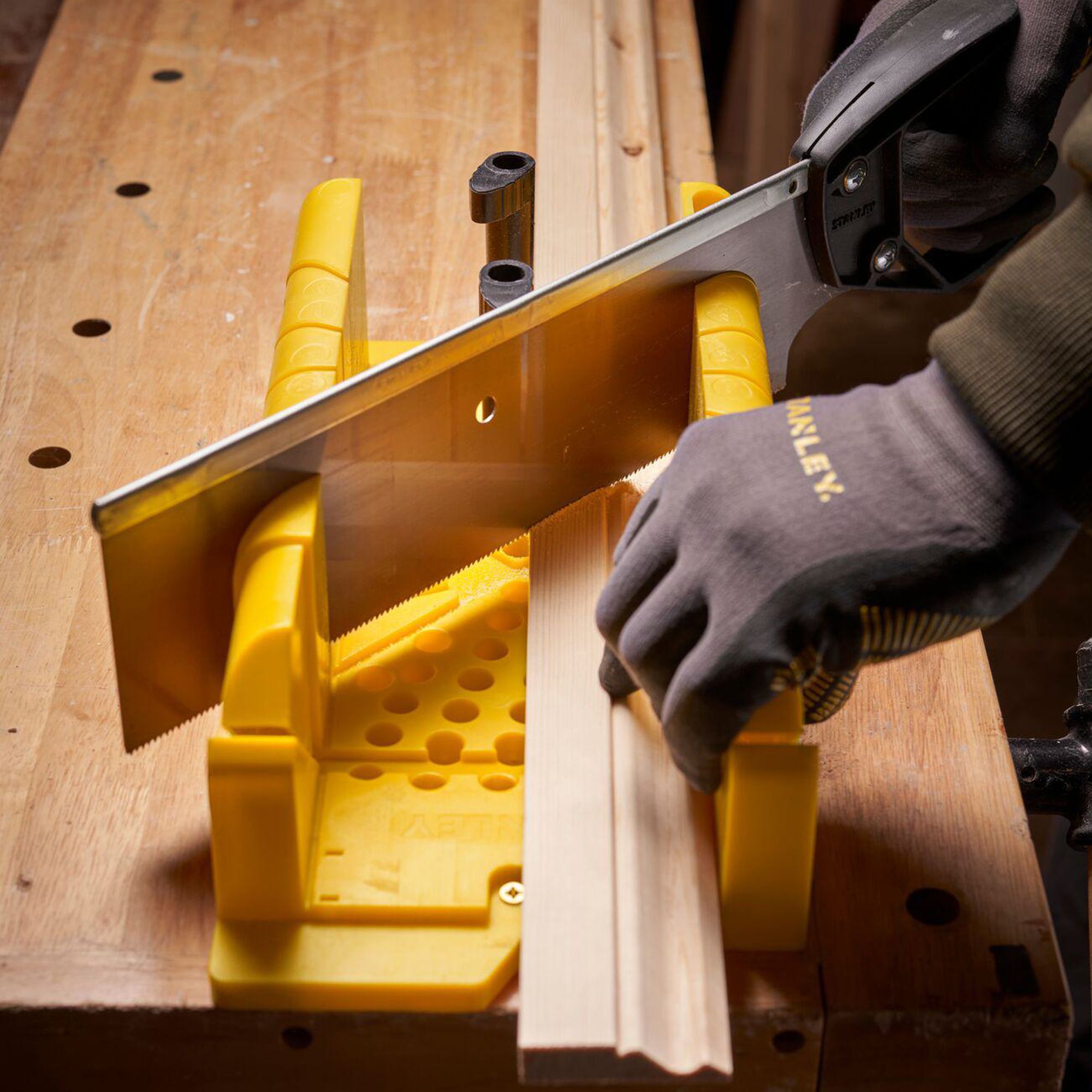 Stanley Mitre box & saw (L)300mm