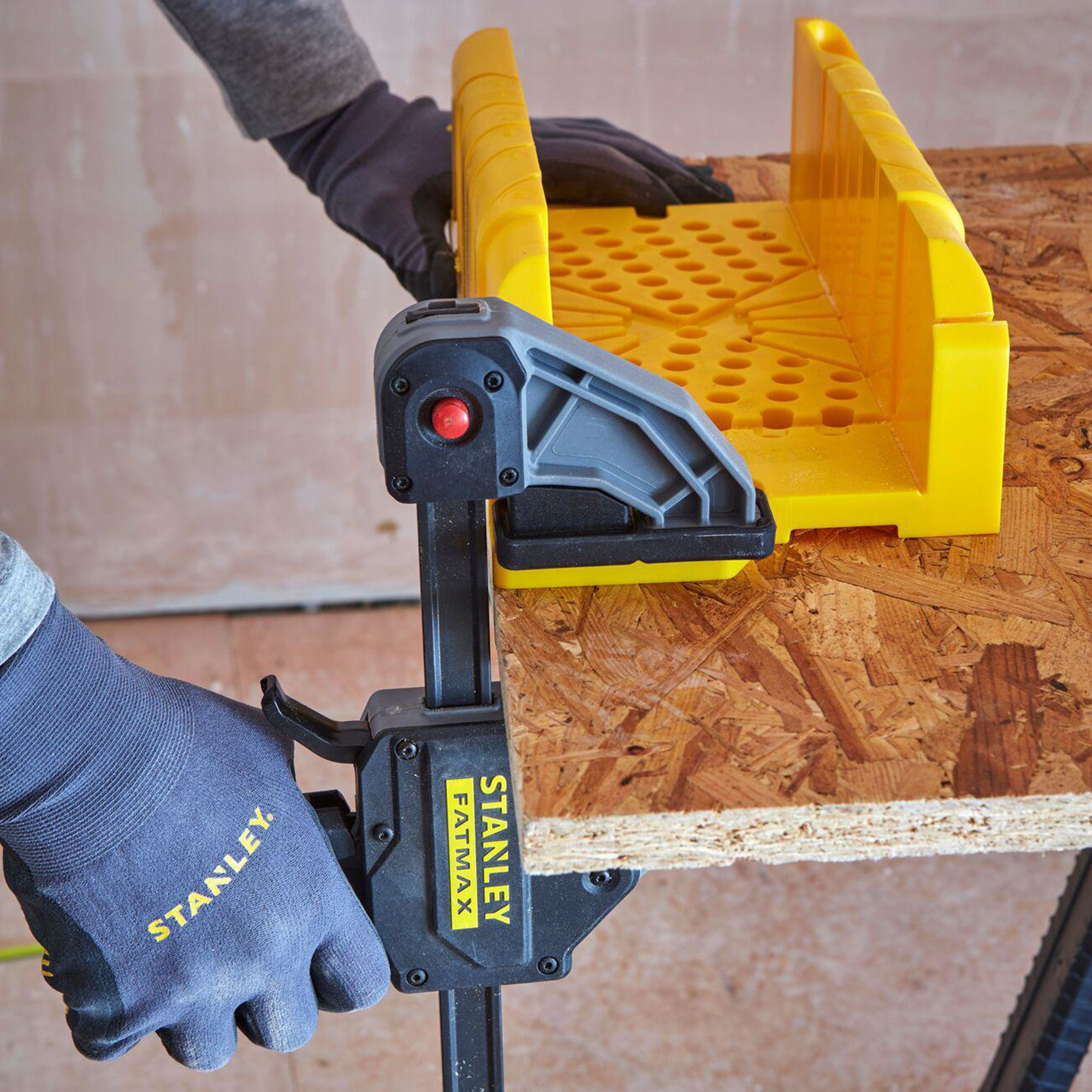 Stanley Mitre box & saw (L)300mm