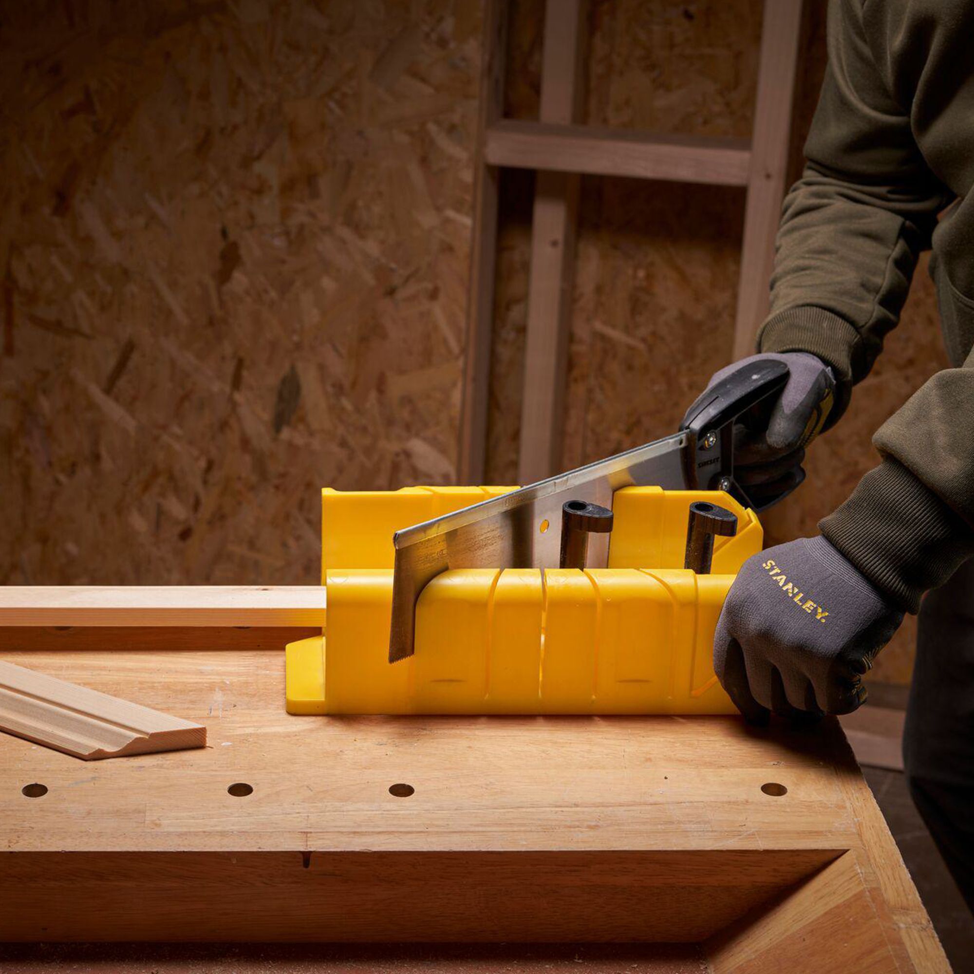 Stanley Mitre box & saw (L)300mm