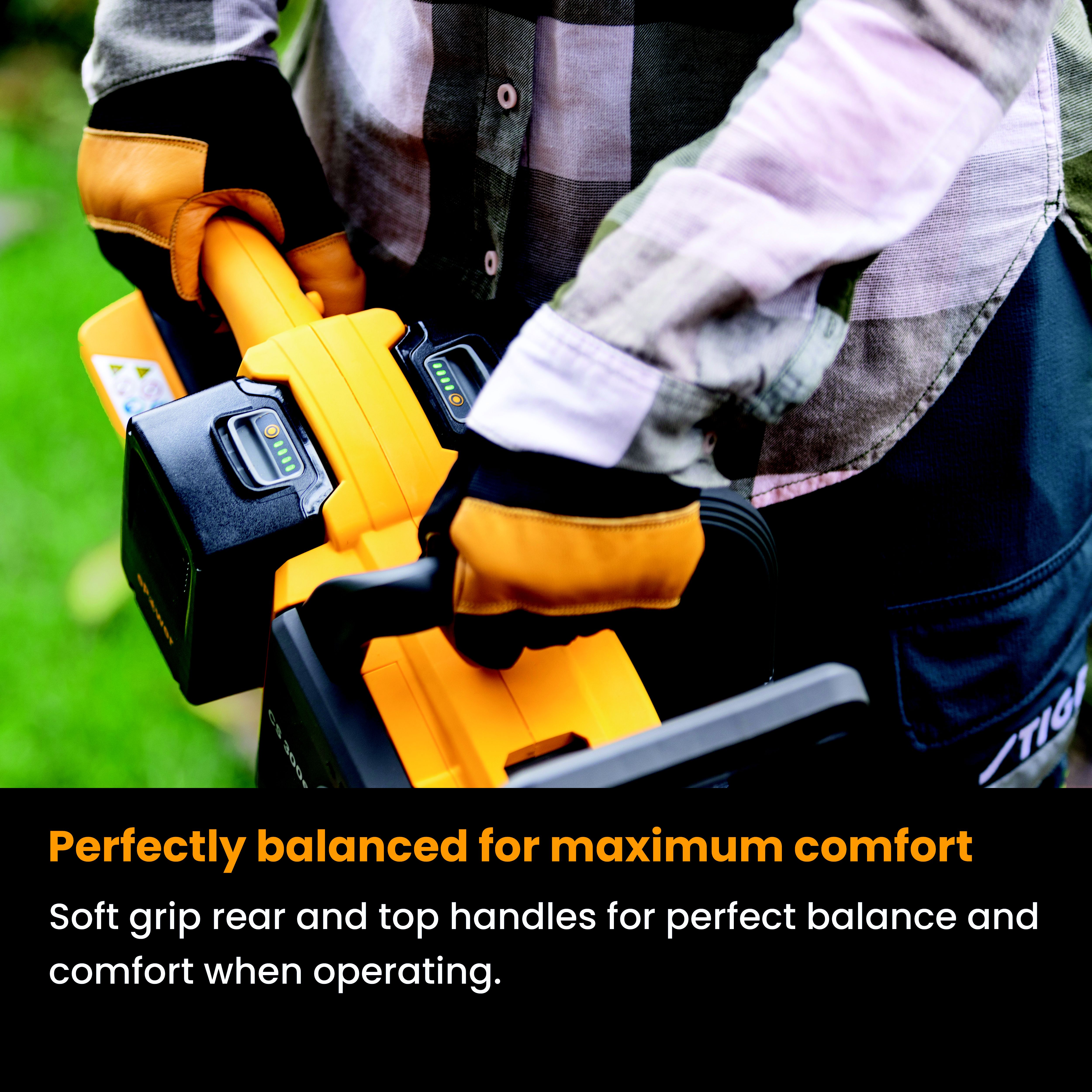 Stiga CS 300e 40V Cordless Chainsaw 300mm