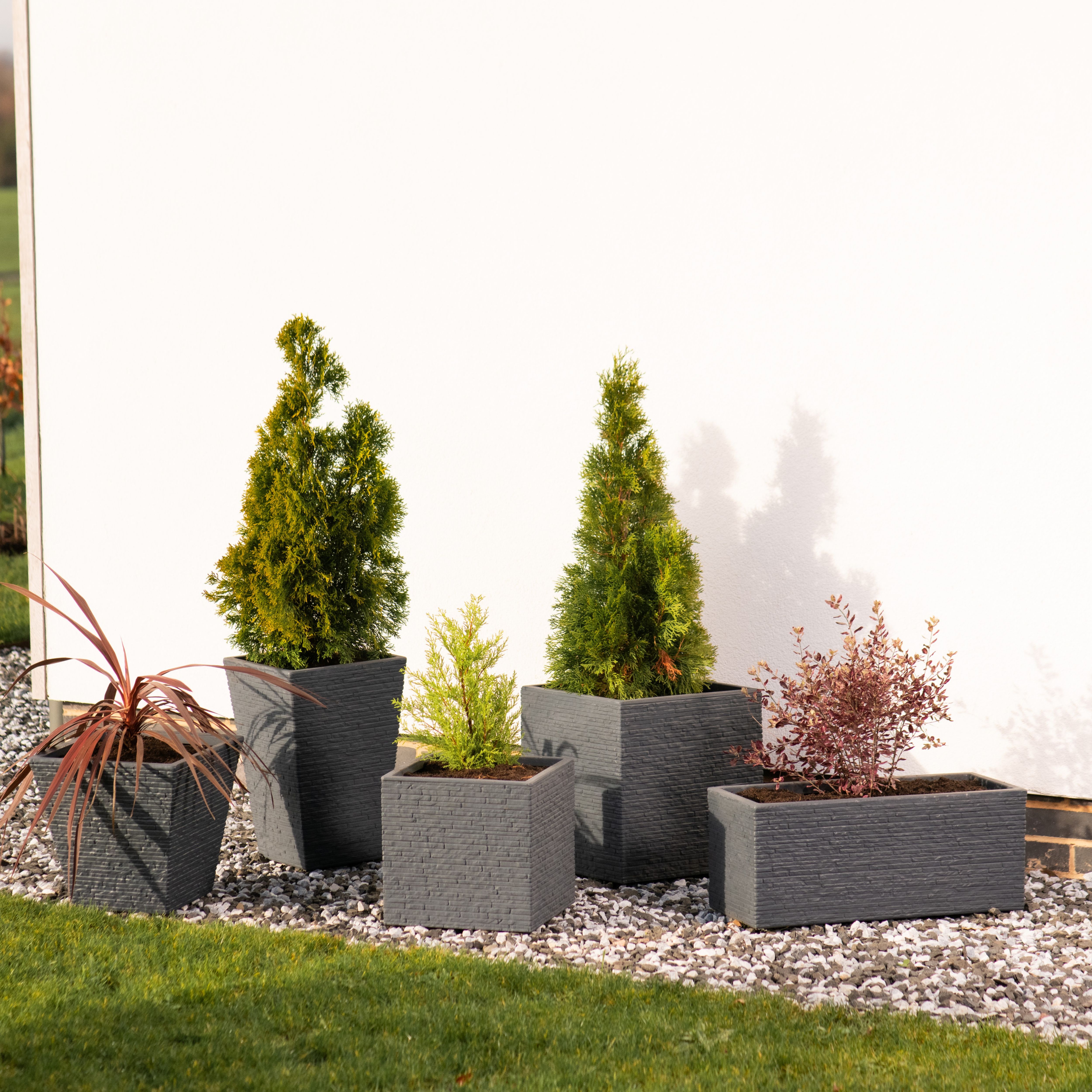 Strata Graphite Plastic Planter (H)45cm (W)30cm (D)30cm
