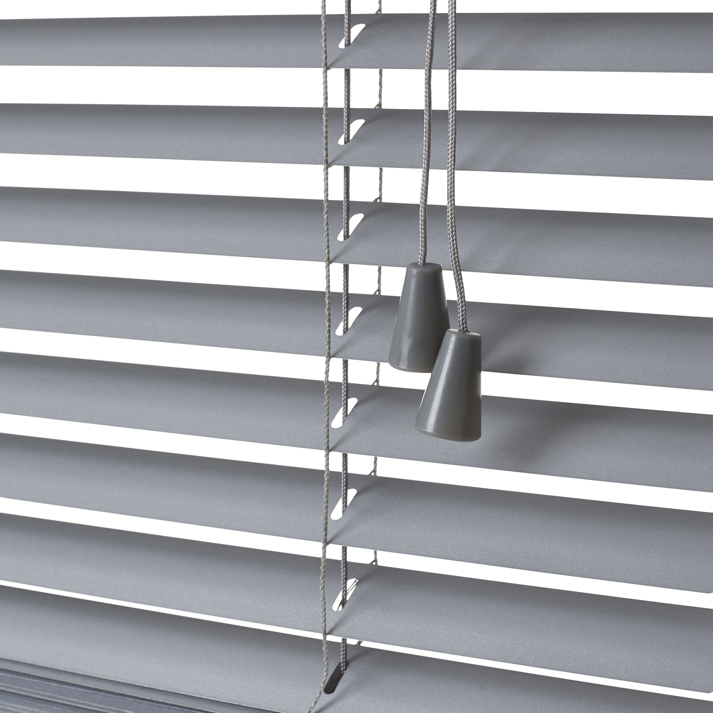 Studio Grey Nickel effect Aluminium Venetian Blind (W)40cm (L)180cm - 4