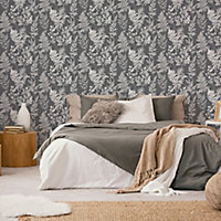 Superfresco Easy Farne Grey & white Leaves Smooth Wallpaper