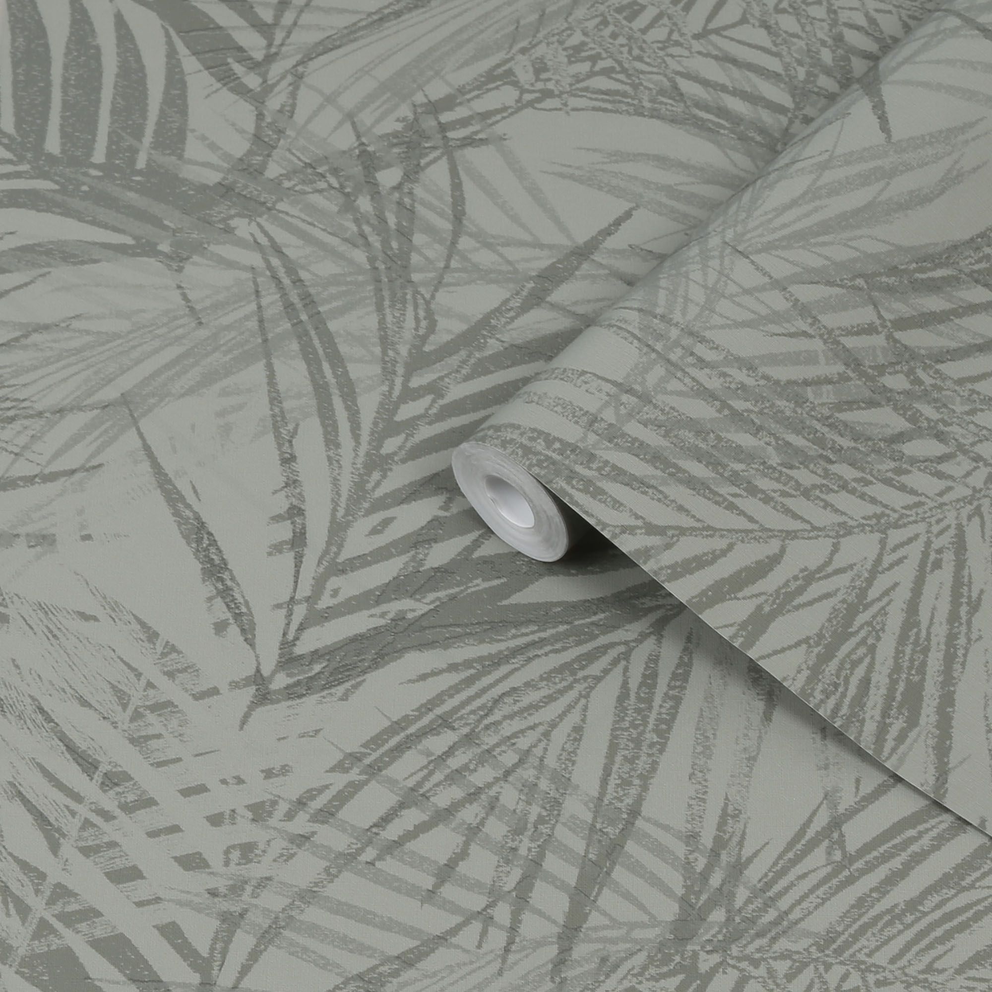 Superfresco Easy Summer Green Leaves Smooth Wallpaper DIY at B&Q