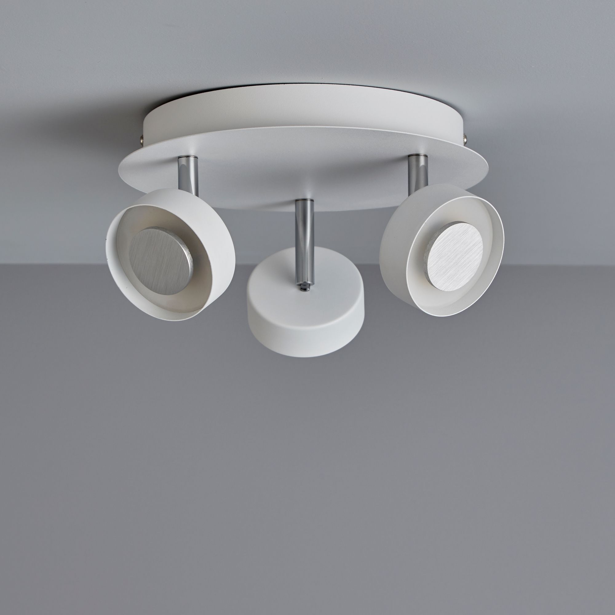Tharros Modern White 3 Light Spotlight