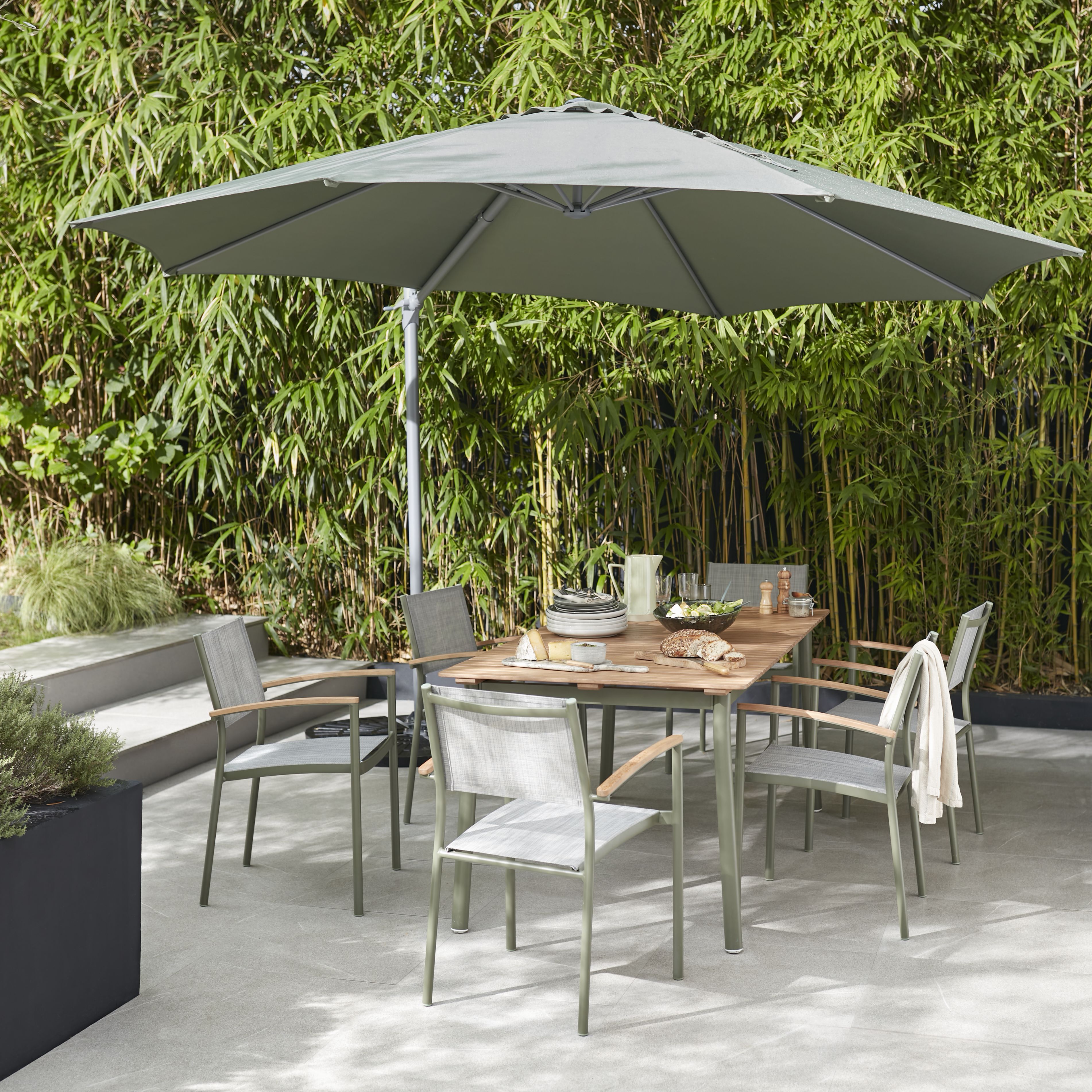 b and q garden umbrella base