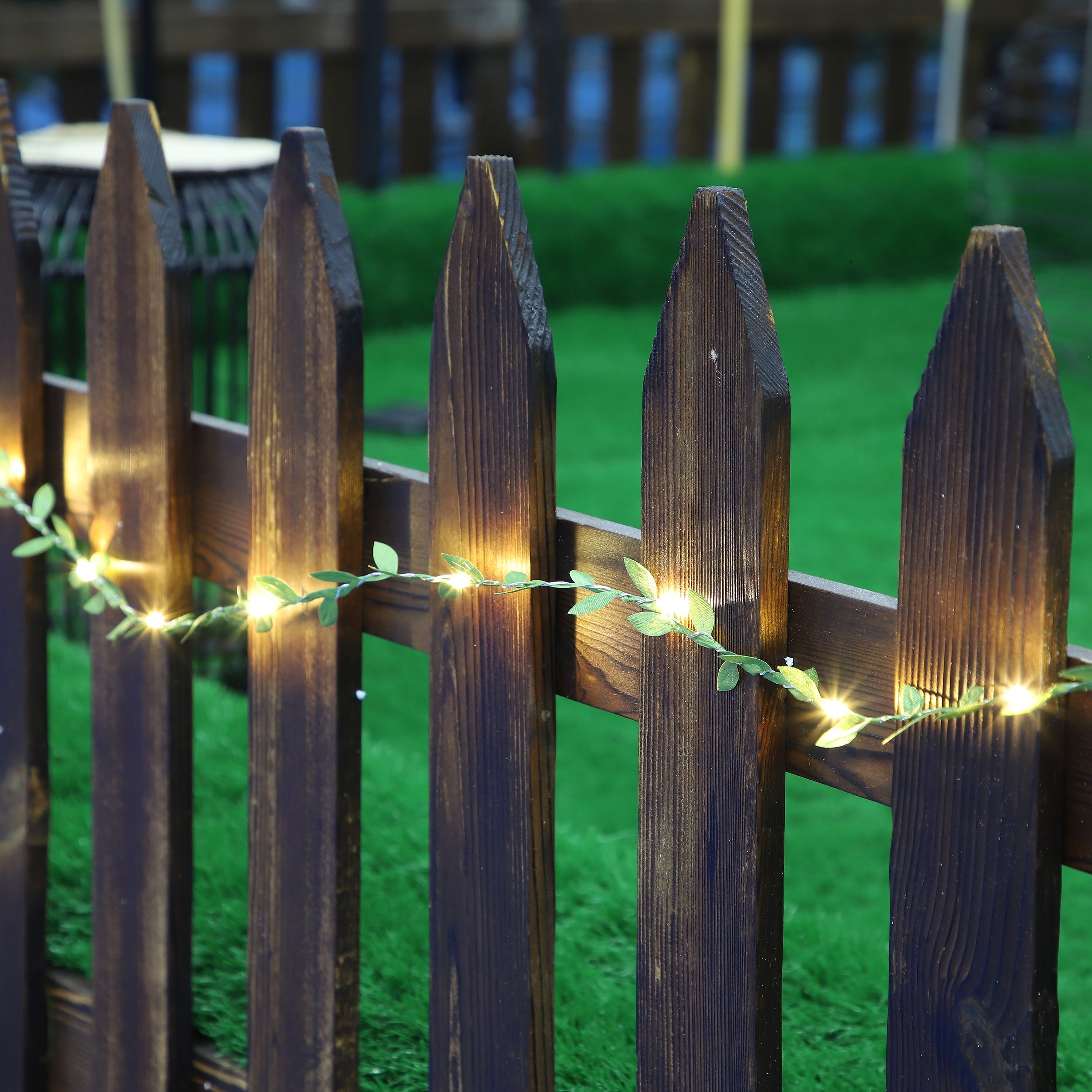 Tollymore Leaf Battery-powered Warm white 20 Integrated LED Outdoor ...