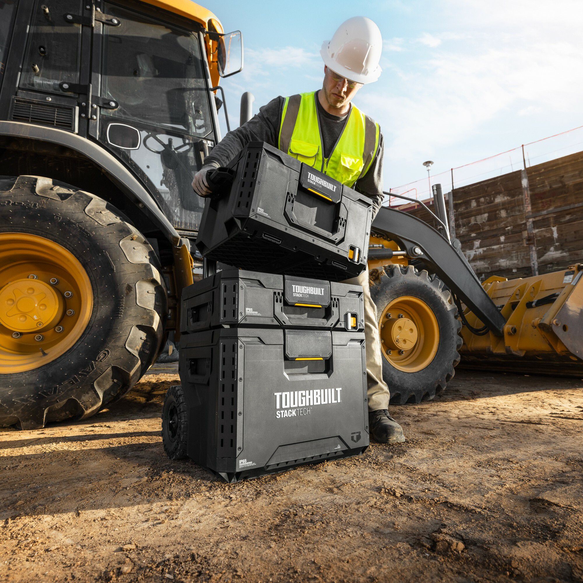 Toughbuilt StackTech Black 16in Large Toolbox