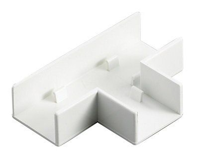 Tower Flat 25mm White Trunking tee