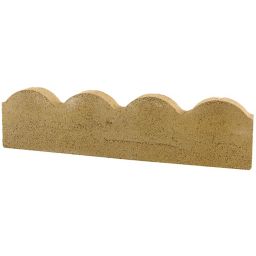 Traditional Scalloped Buff Paving edging (H)150mm (W)600mm (T)50mm