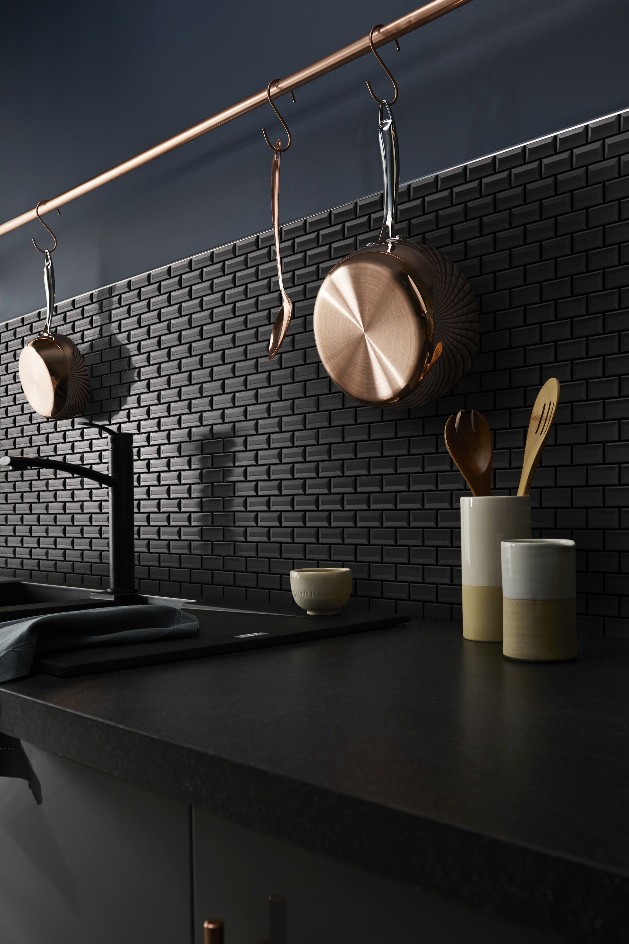 Trentie Black Gloss Flat Ceramic Mosaic tile sheet - 5