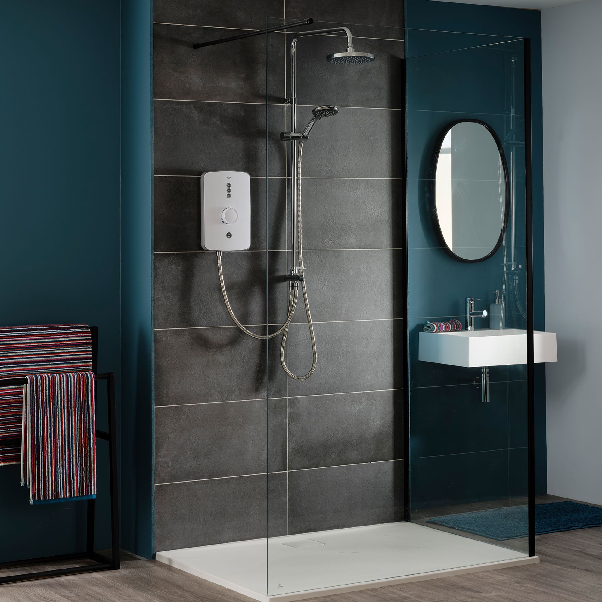 Triton Amala DuElec® White Manual Electric Shower, 9.5kW