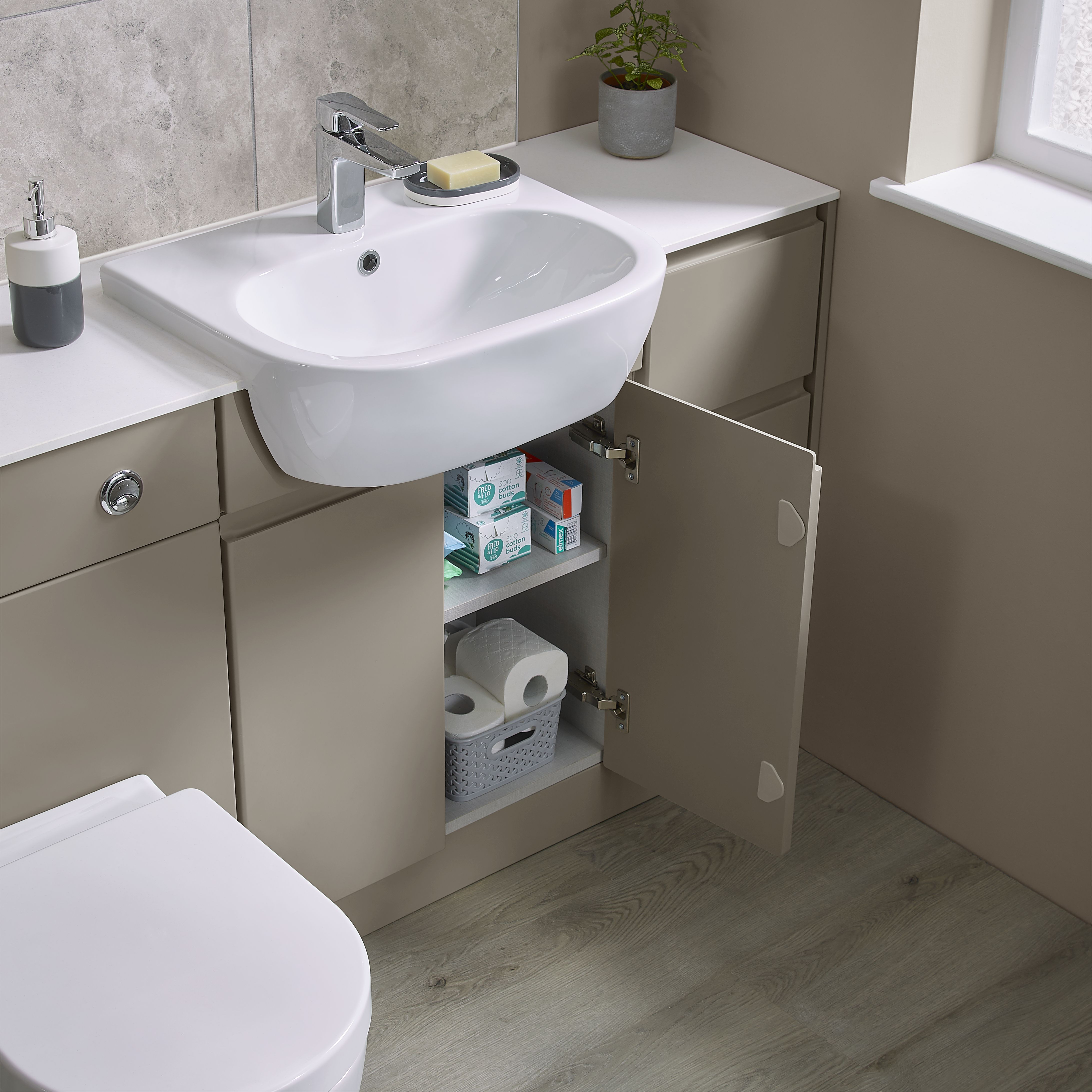 Troy Oscano Light grey Matt Stone effect Ceramic Indoor Wall & floor Tile - 15