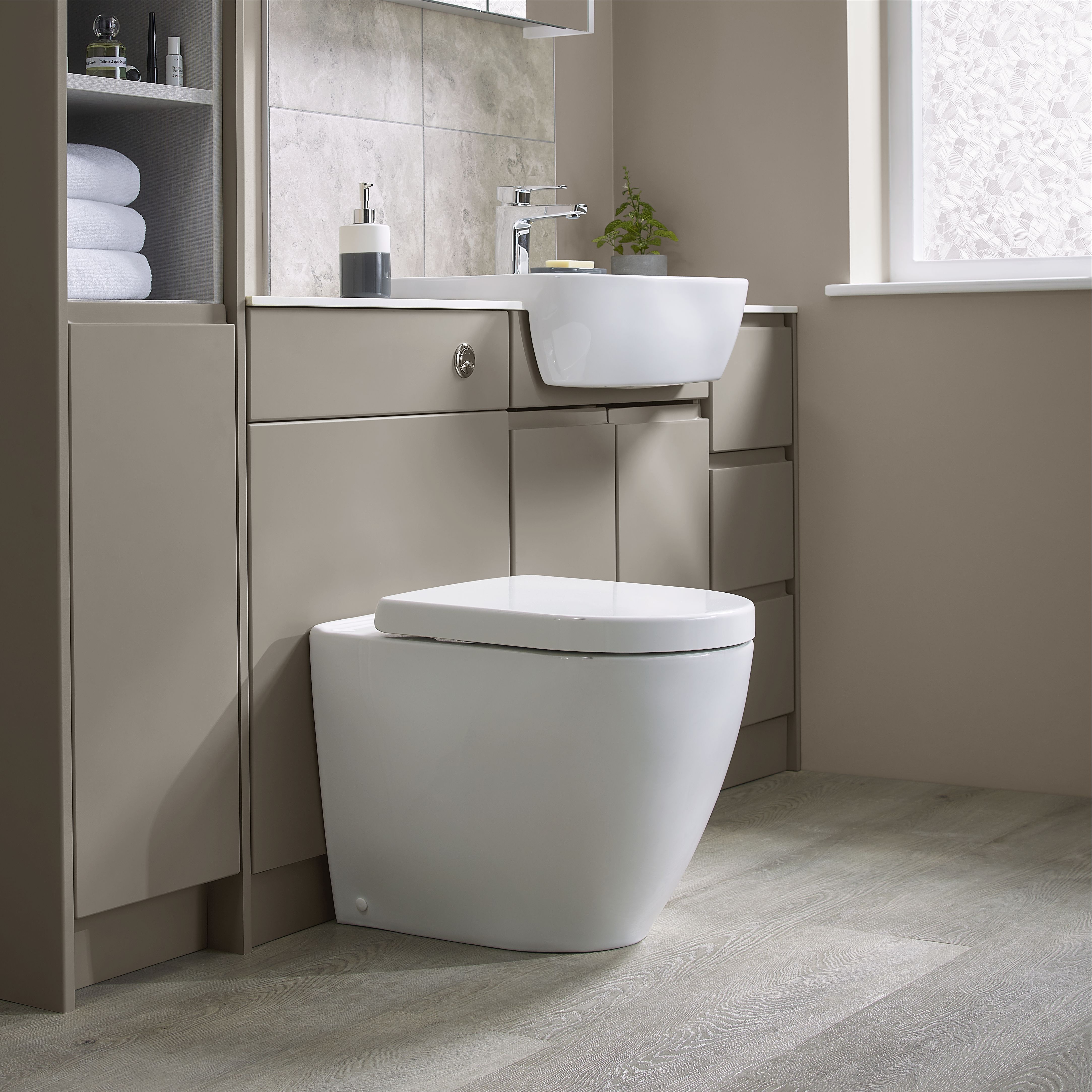 Troy Oscano Light grey Matt Stone effect Ceramic Indoor Wall & floor Tile - 14