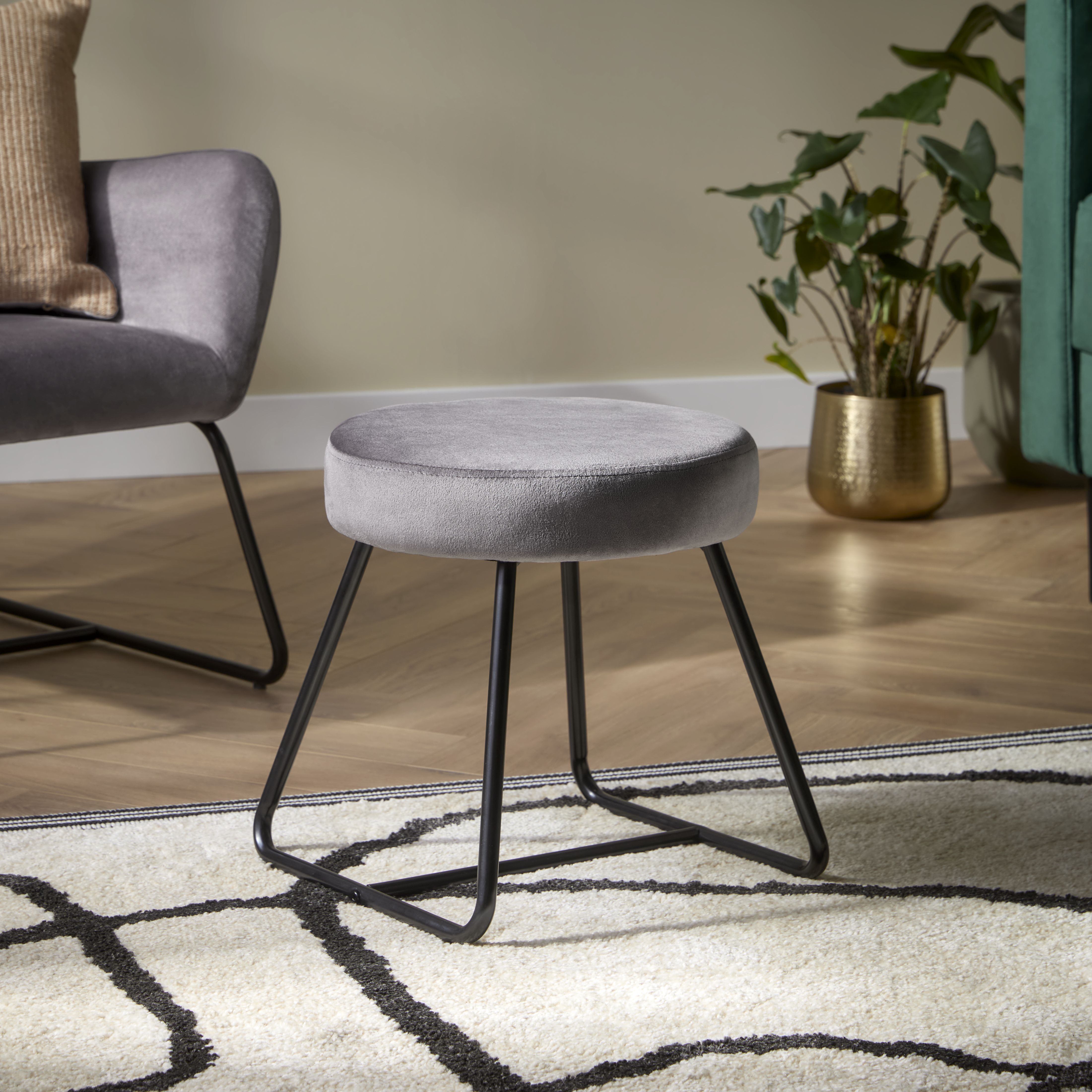 Turio Velvet effect Grey Metal Stool