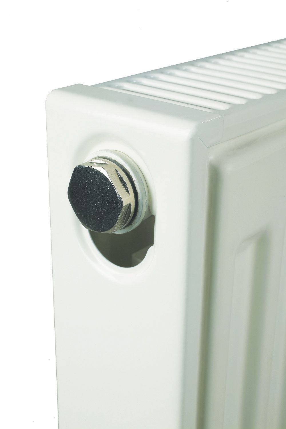 Type 21 Double plus Panel Radiator, White (W)600mm (H)700mm | DIY at Bu0026Q