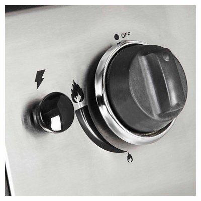 Unbranded Ultar Black 4 burner Gas BBQ