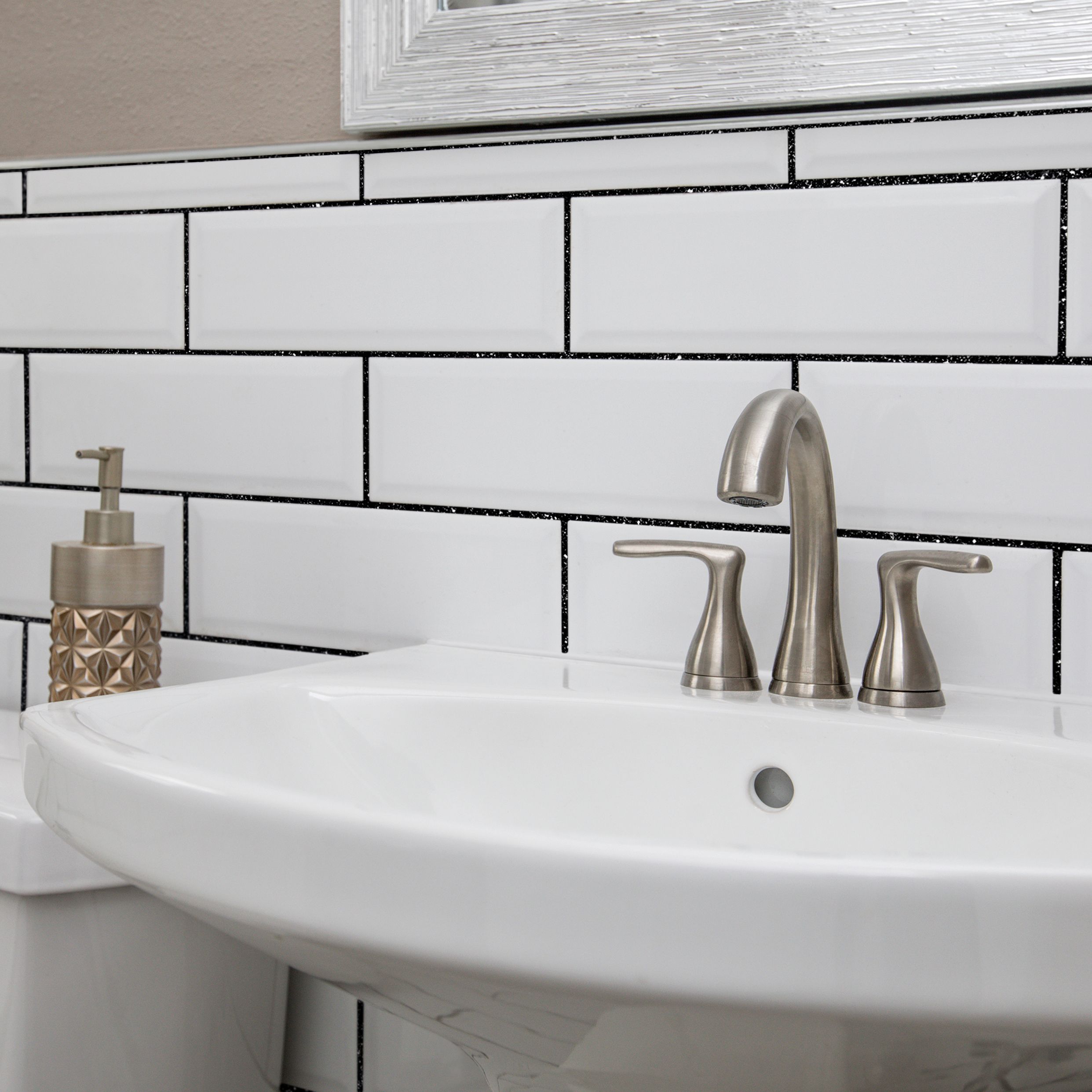 28+ Glitter Grout Bathroom Ideas daniafreaks