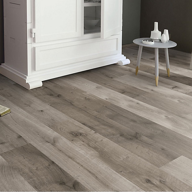 Uptown Grey Oak Effect Flooring 1 76m², Gloss Laminate Flooring Grey