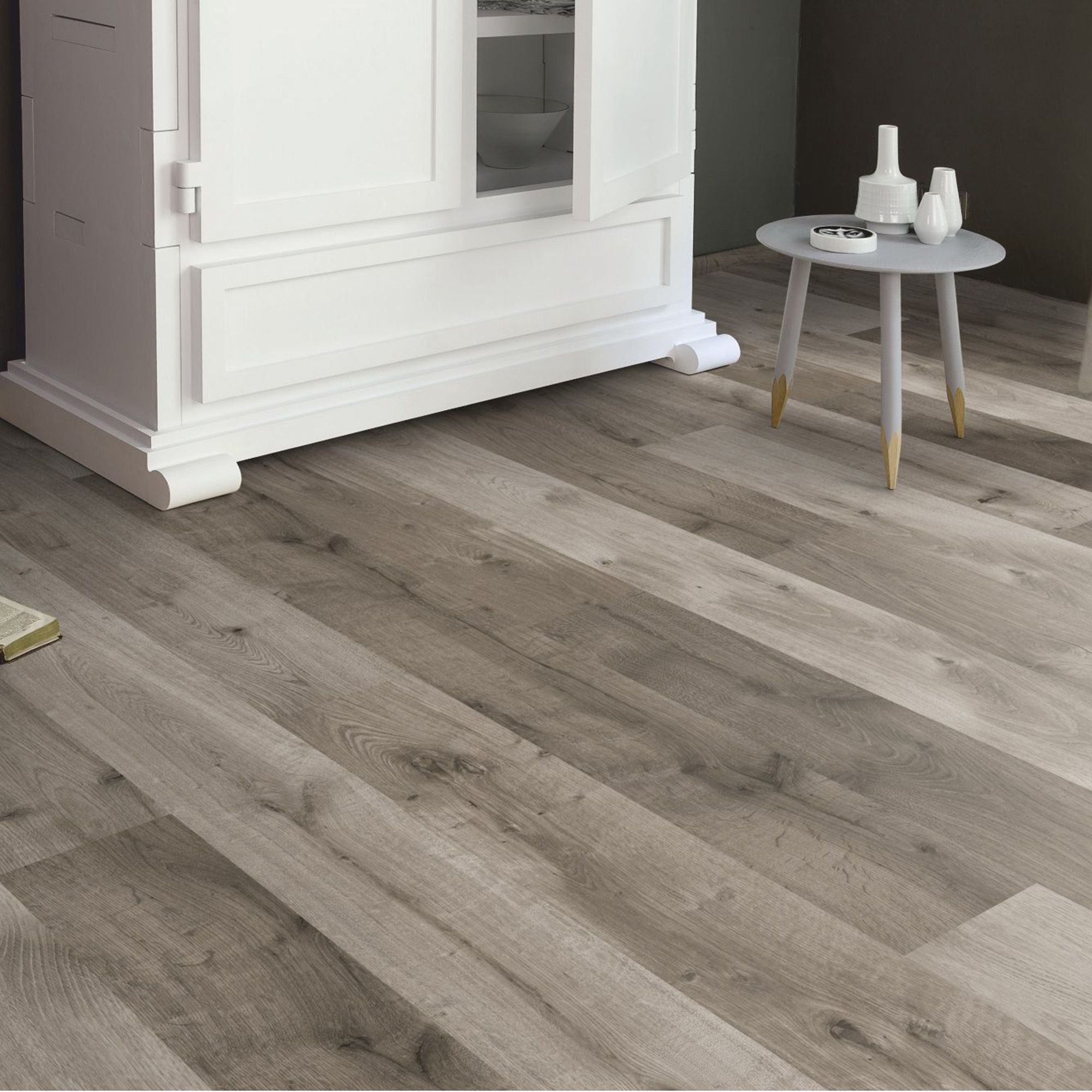 Grey laminate flooring b&q discount