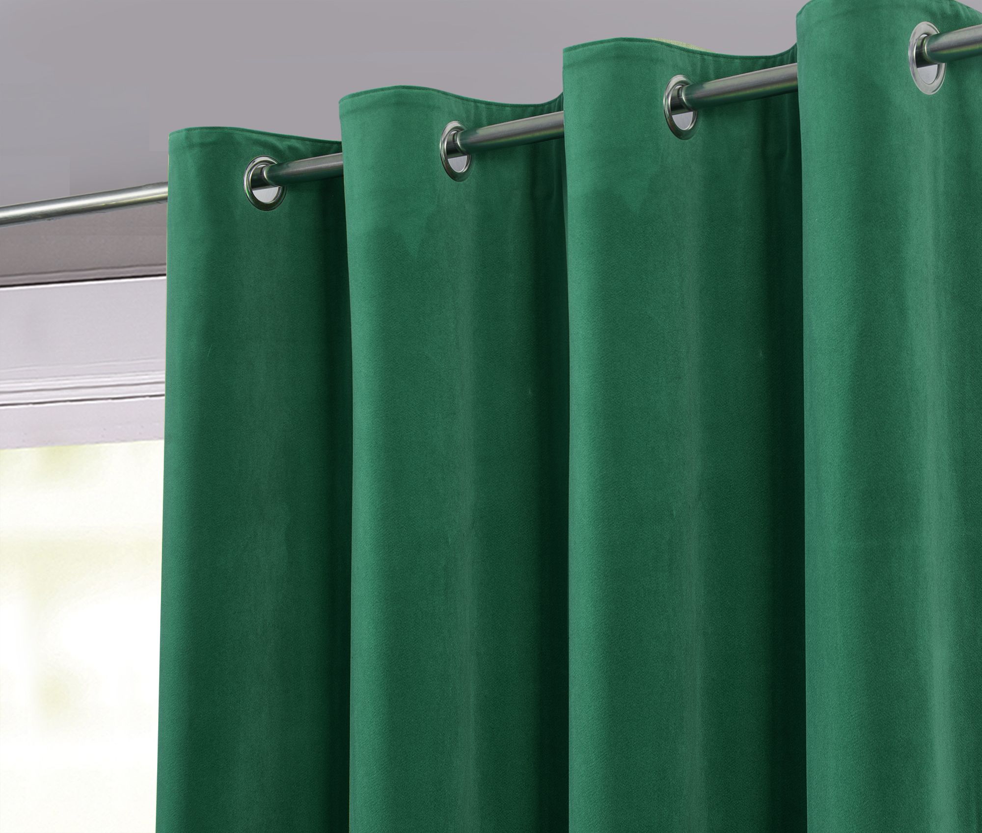 Valgreta Dark green Velvet Lined Eyelet Curtain (W)117cm (L)137cm