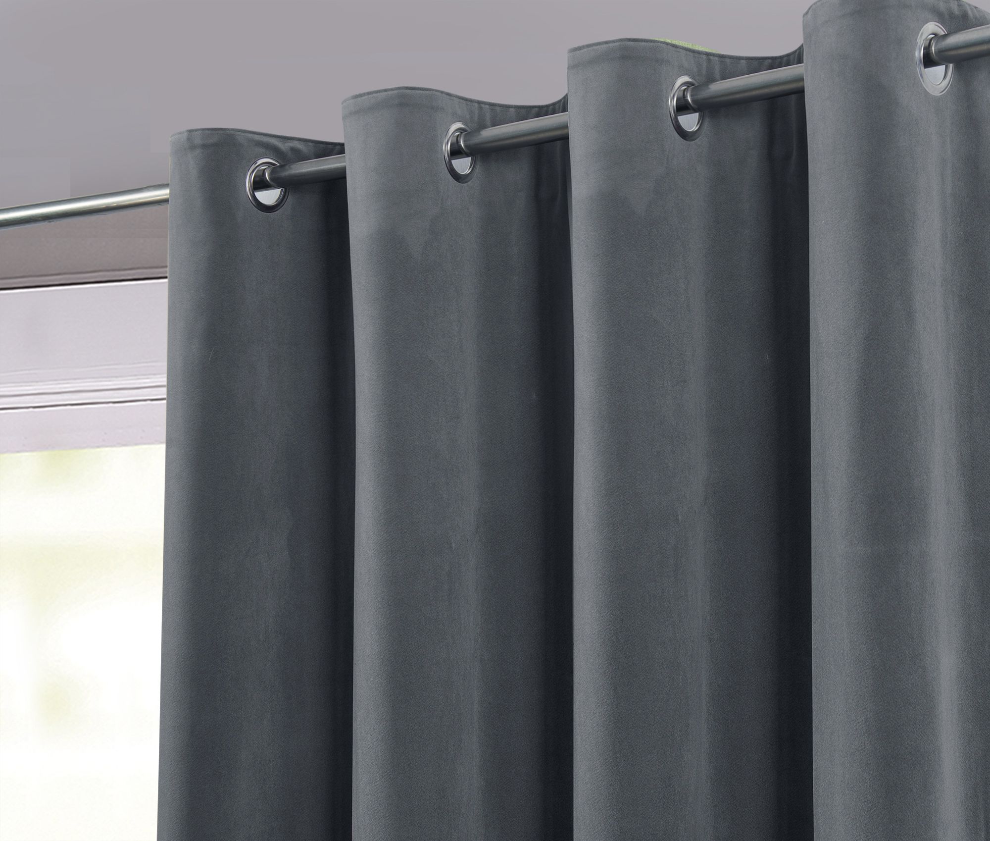 Valgreta Deep navy Velvet Lined Eyelet Curtain (W)117cm (L)137cm, Pair