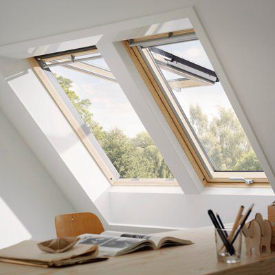 Velux Pine Top hung Roof window, (H)1180mm (W)550mm