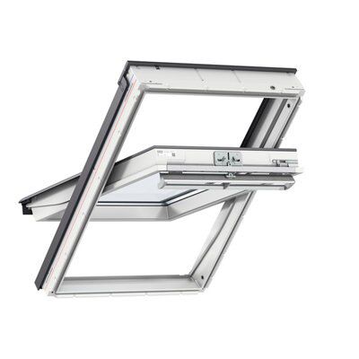 Velux White Timber Centre pivot Roof window, (H)780mm (W)550mm