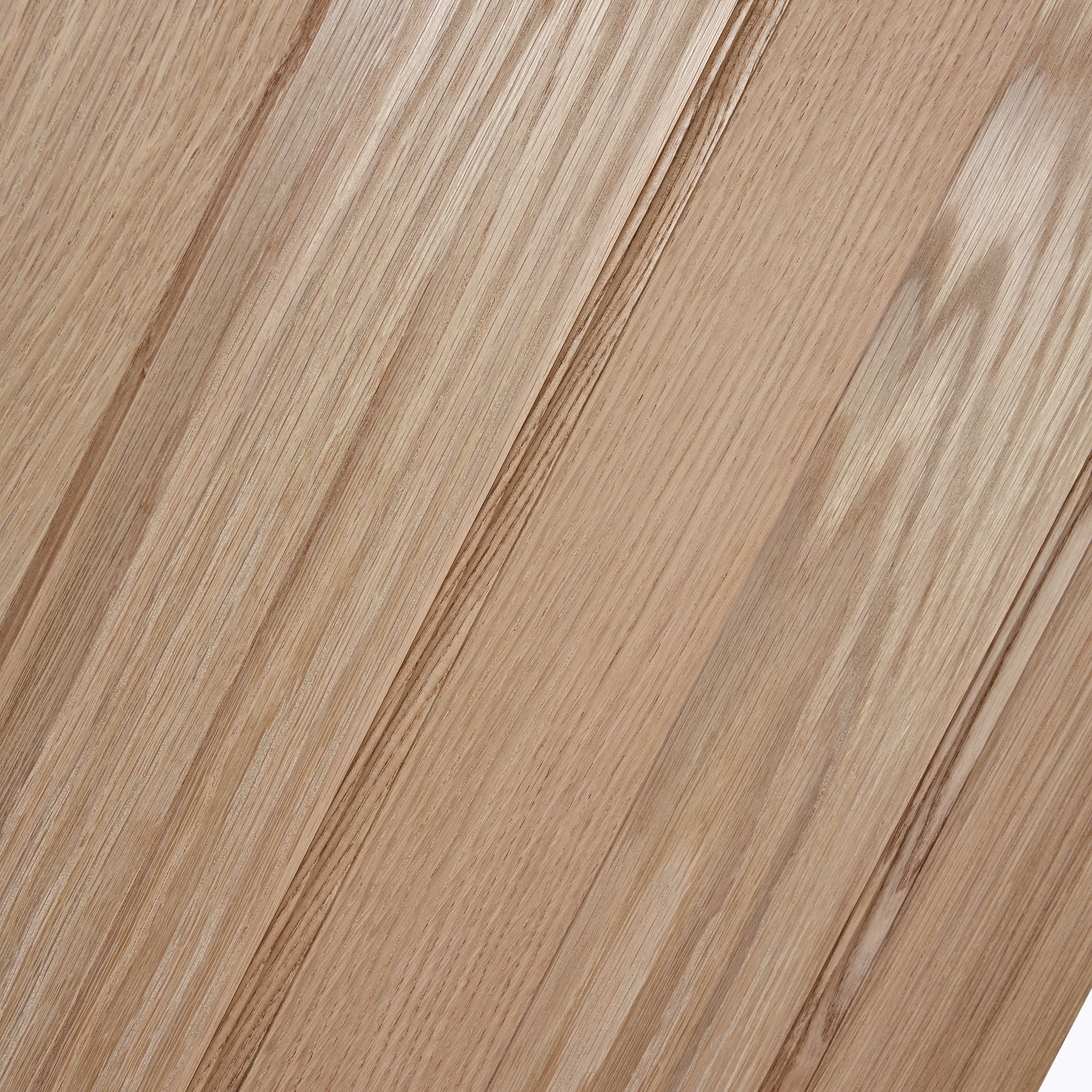 Vertical 3 panel Unglazed Oak veneer Internal Door, (H)1981mm (W)610mm (T)35mm