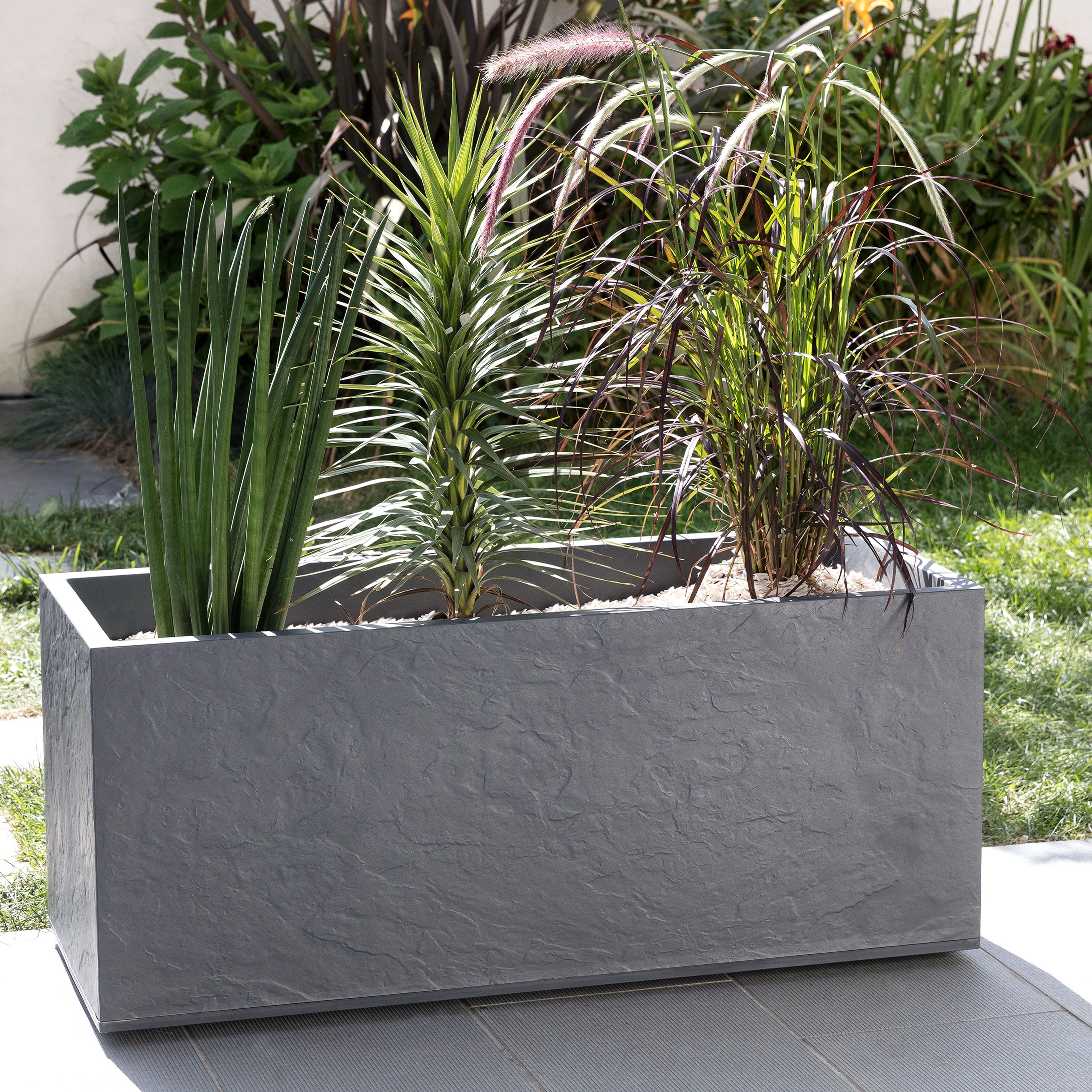 Verve Durdica 98L Light grey Plastic Rectangular Planter (H)43.5cm (W)99.5cm (D)99.5cm