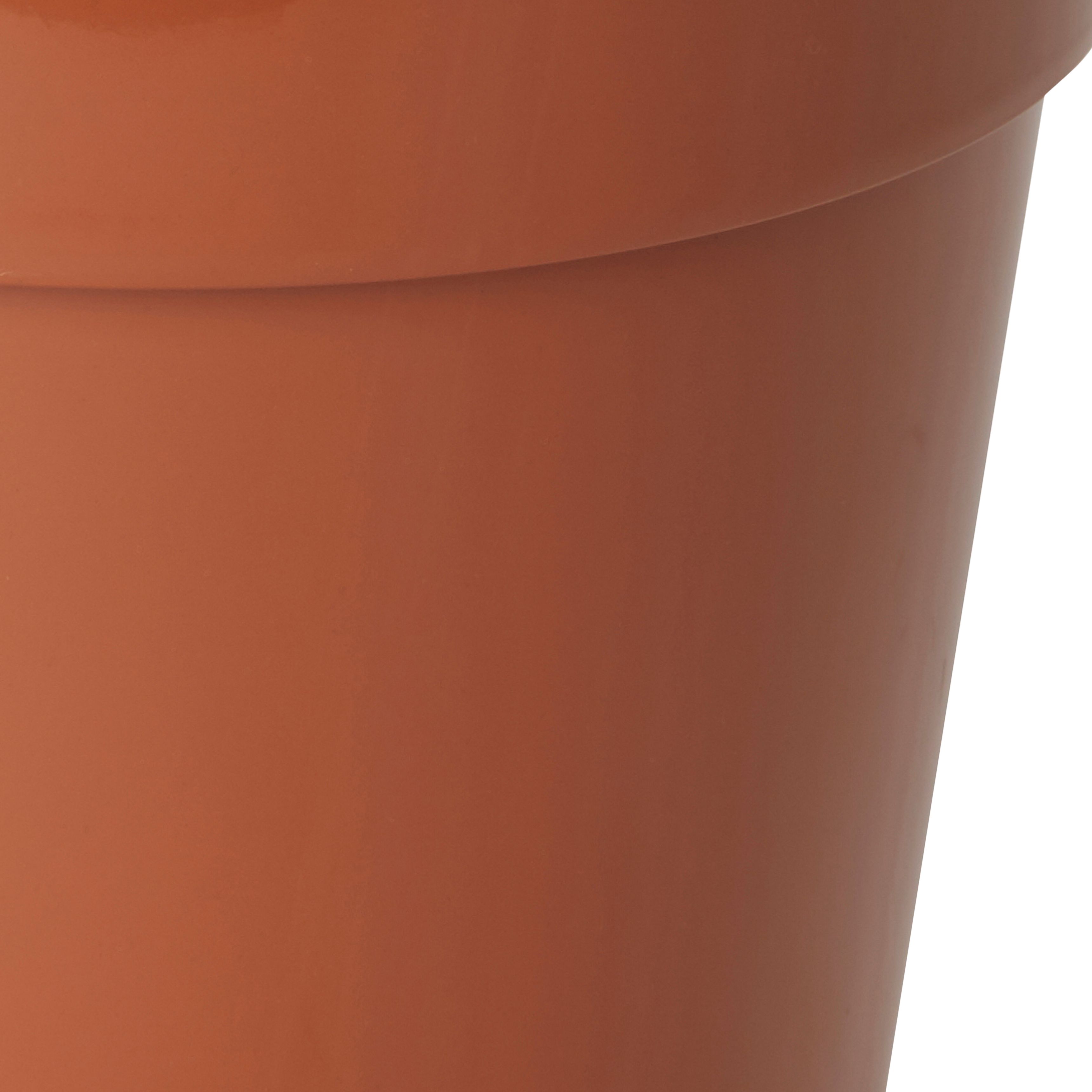 Verve Lei Terracotta Brown Plastic Grow pot (Dia) 20cm, (H)20cm, 4L
