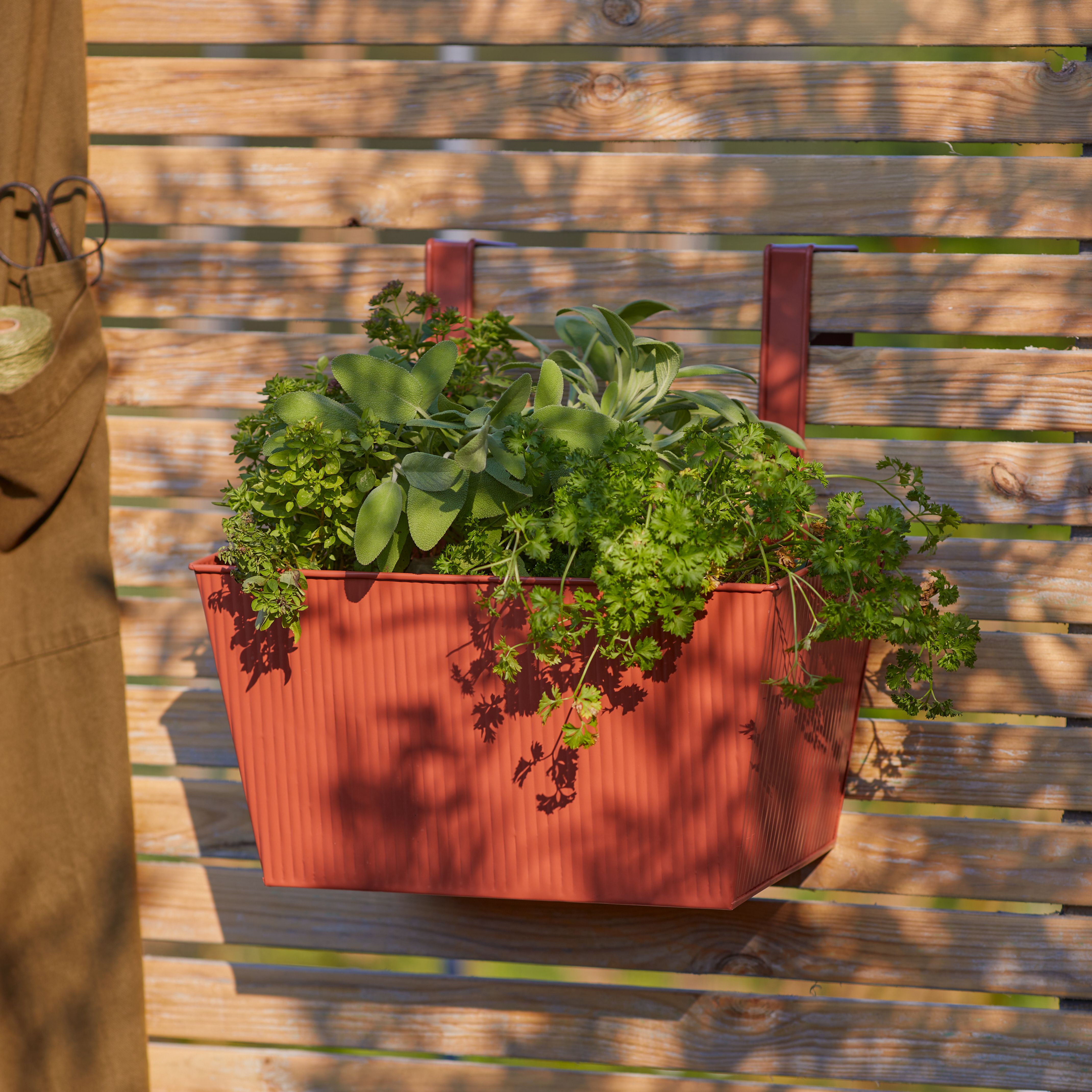 Verve Red Metal Rectangular Trough (H)20cm (W)20cm (D)34cm