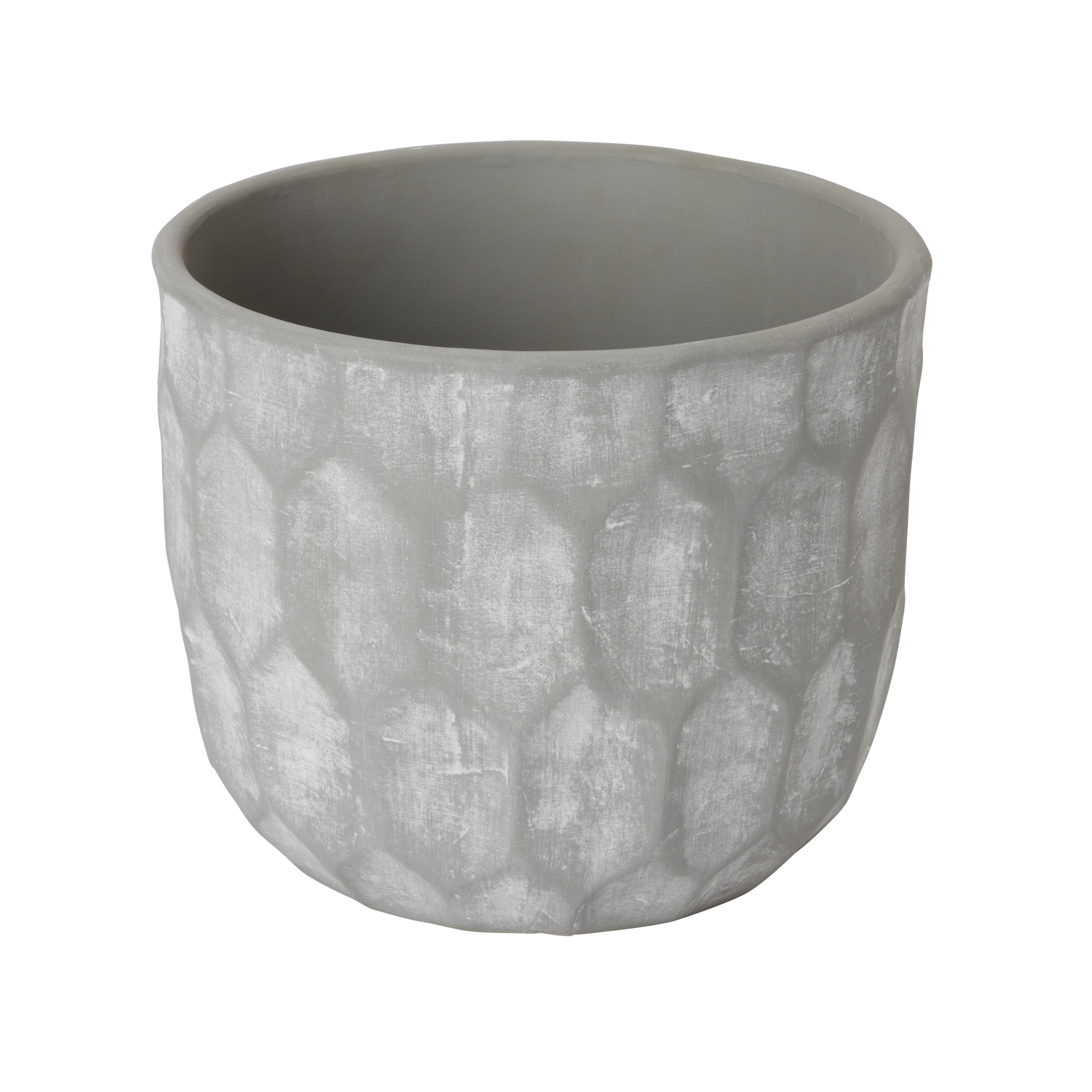 Verve TEST Grey Honeycomb Concrete Plant pot (Dia) 20.4cm, (H)17cm, 3.8L
