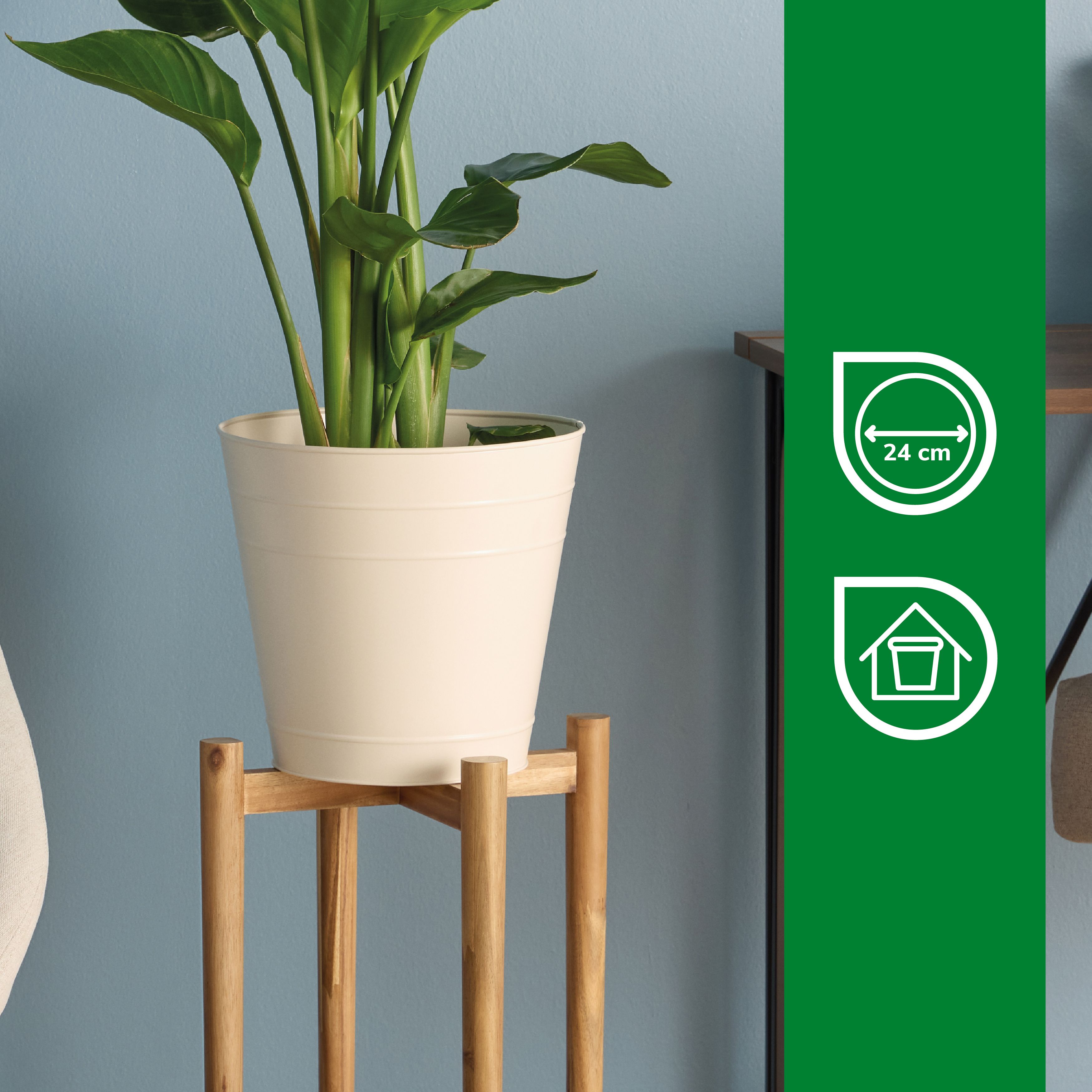 Verve White Metal Plant pot (Dia) 27cm, (H)25cm