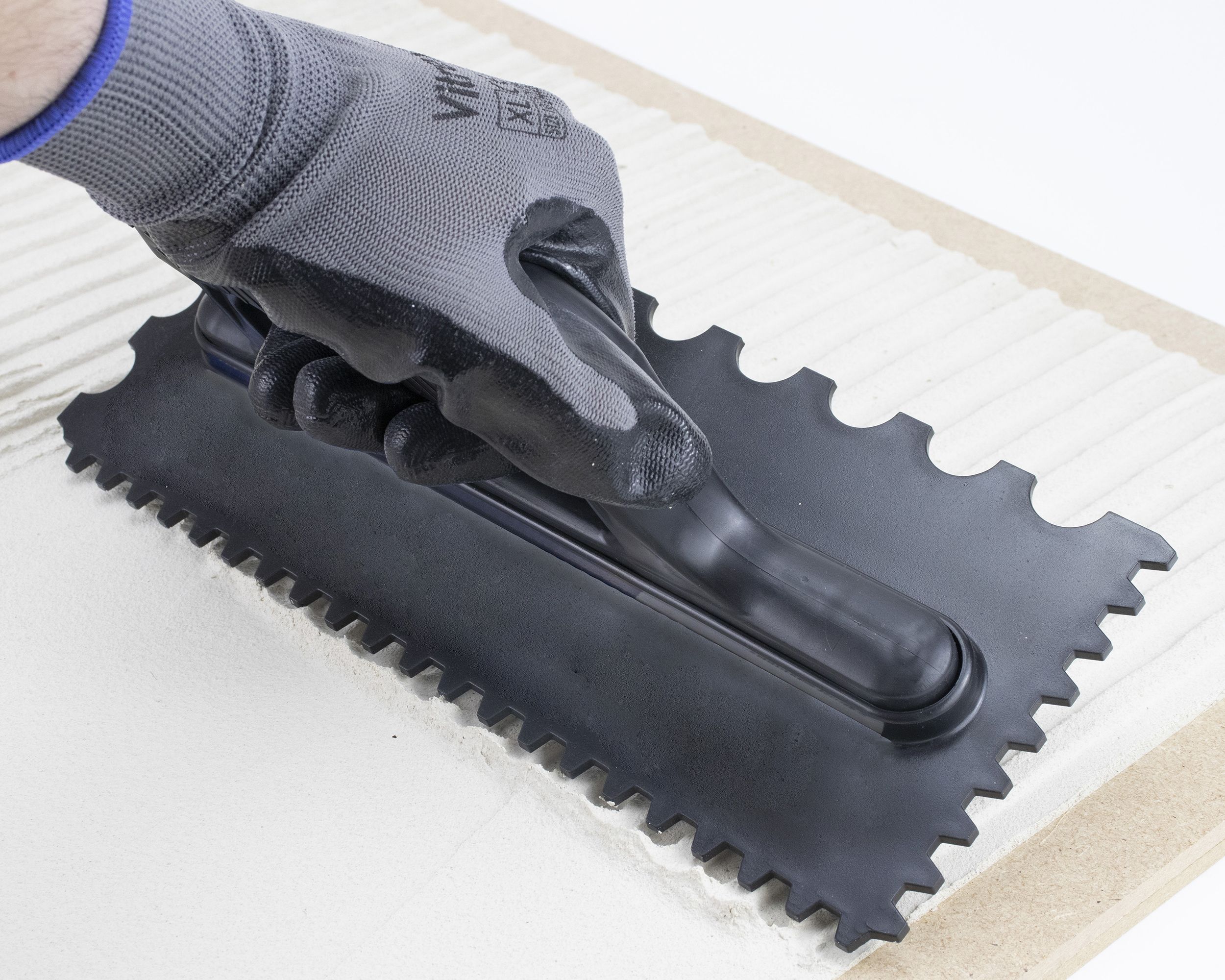 Vitrex Plastic 6mm Adhesive trowel, (L)277mm x (W)115mm